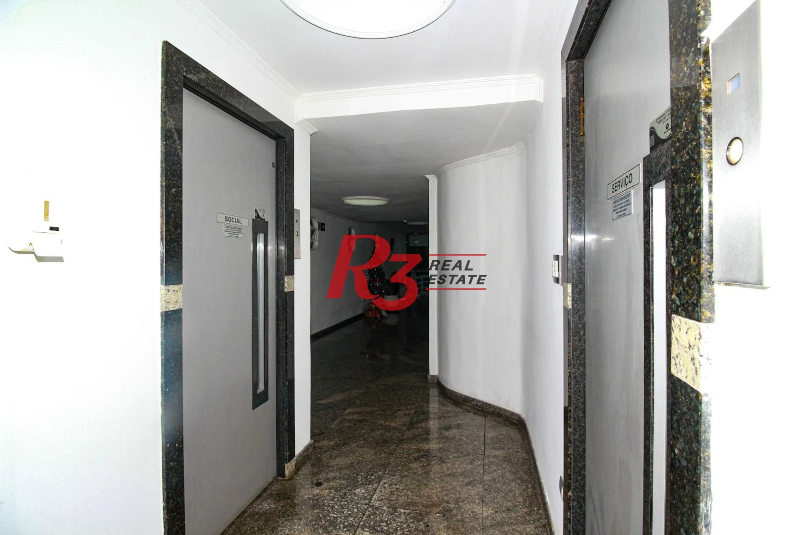 Apartamento com 3 dormitórios à venda, 95 m² por R$ 880.000,00 - Ponta da Praia - Santos/SP