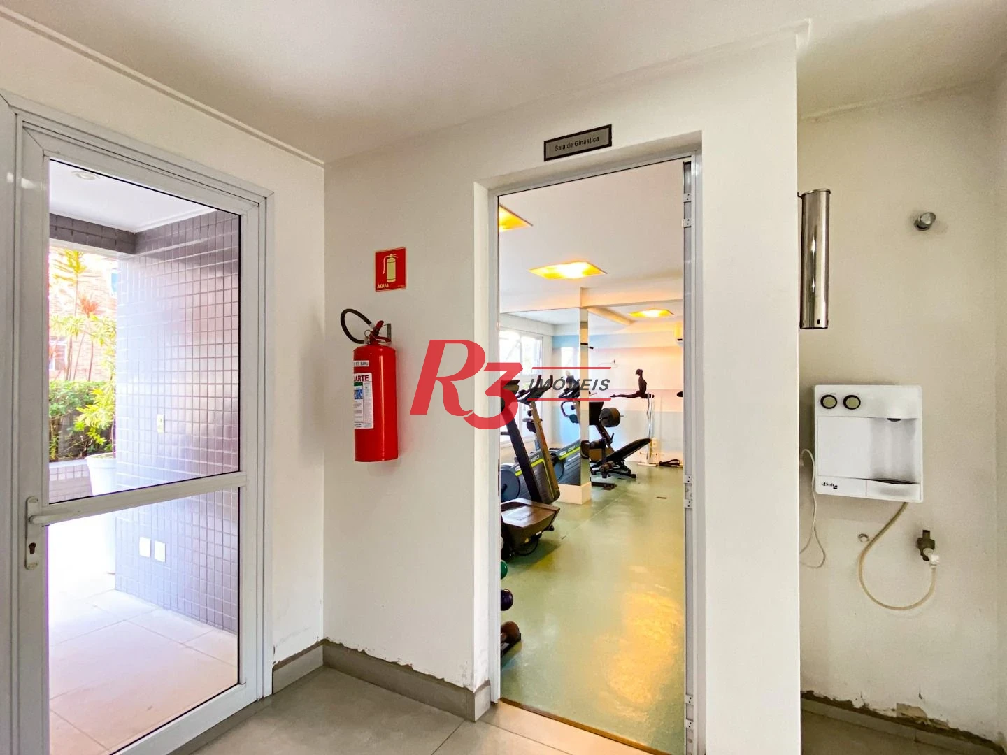 Apartamento Duplex com 3 dormitórios à venda, 148 m² por R$ 1.999.000,00 - Gonzaga - Santos/SP