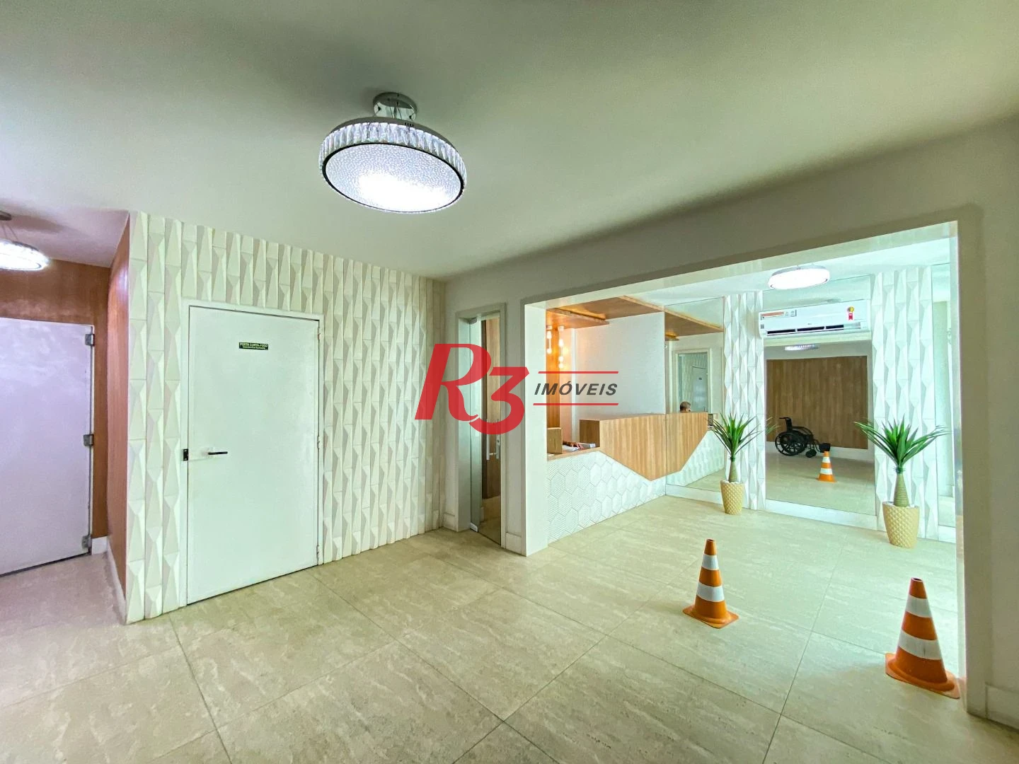 Conjunto à venda, 76 m² por R$ 638.000,00 - Encruzilhada - Santos/SP