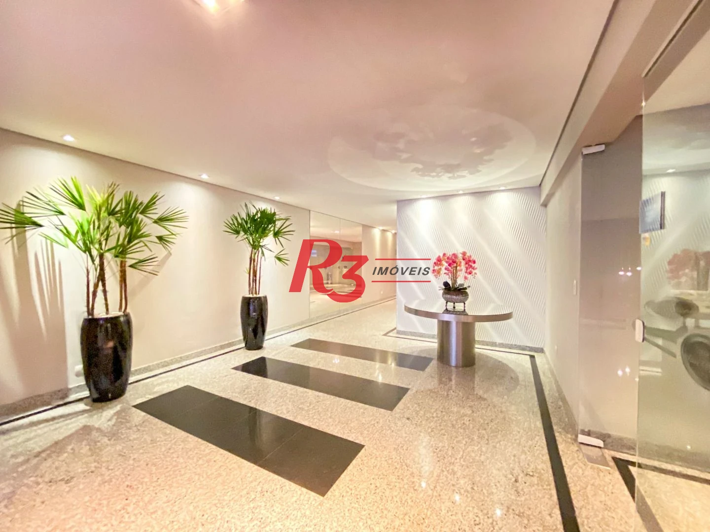 Apartamento com 2 dormitórios para alugar, 109 m² por R$ 7.500,00/mês - Gonzaga - Santos/SP