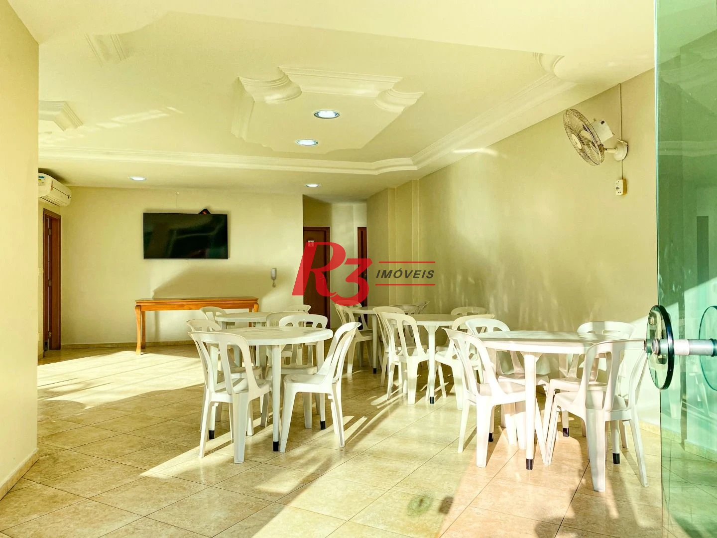 Cobertura com 3 dormitórios à venda, 290 m² por R$ 3.719.000,00 - Gonzaga - Santos/SP