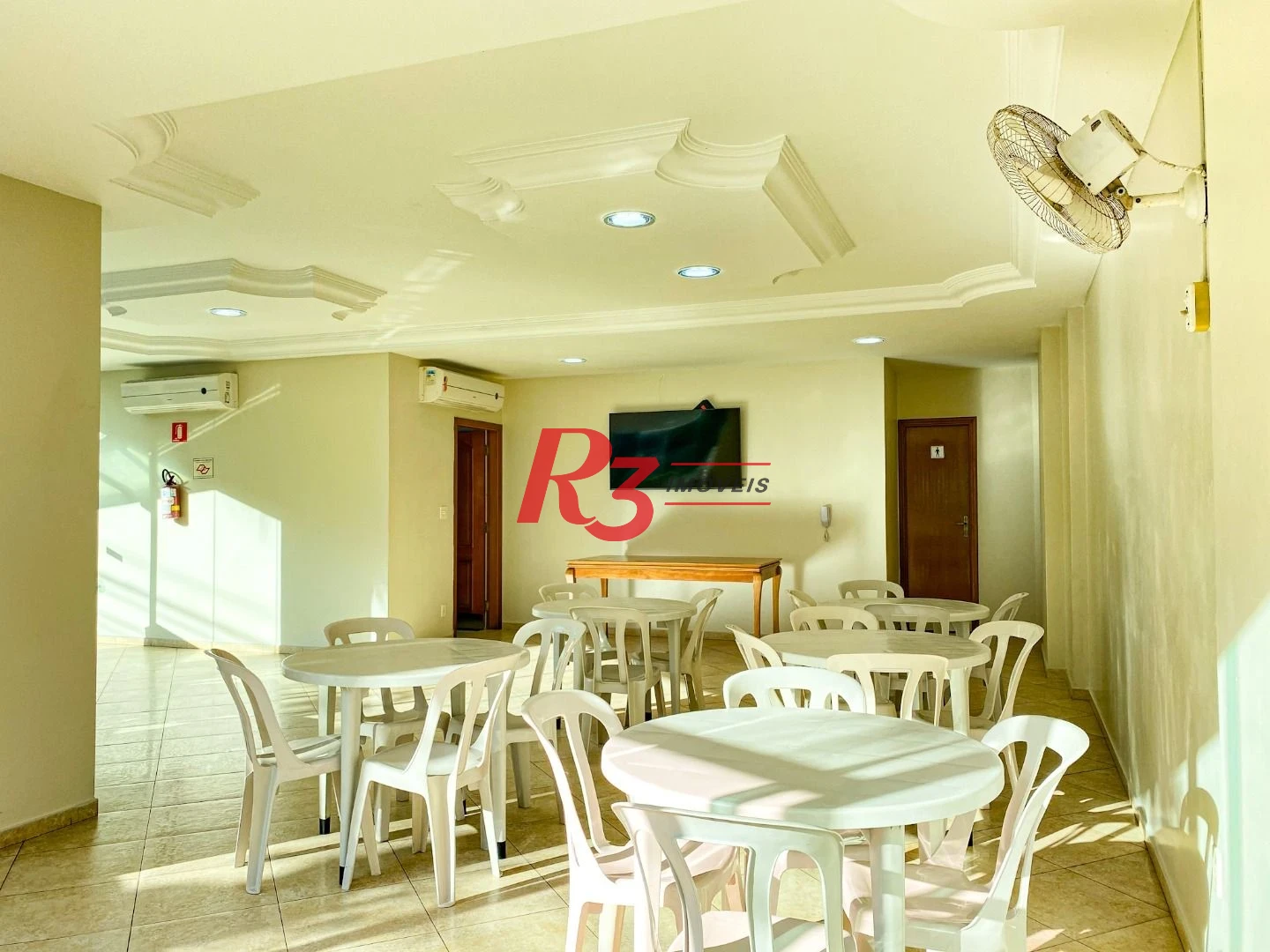 Cobertura com 3 dormitórios à venda, 290 m² por R$ 3.719.000,00 - Gonzaga - Santos/SP