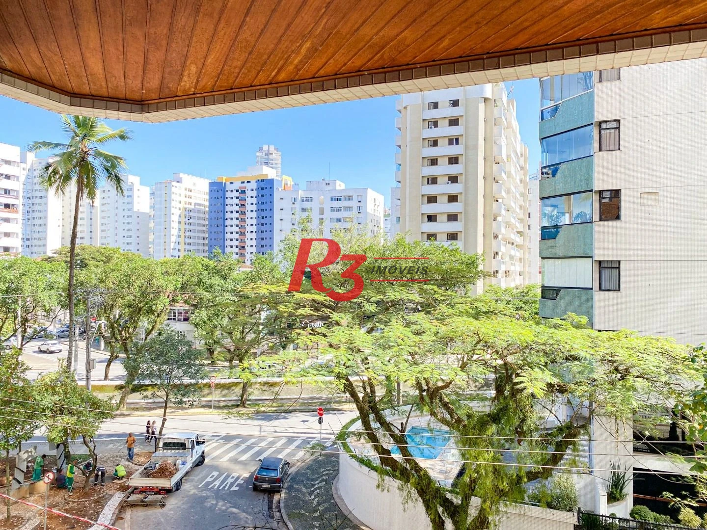 Apartamento com 3 dormitórios à venda, 132 m² por R$ 1.599.900,00 - Embaré - Santos/SP
