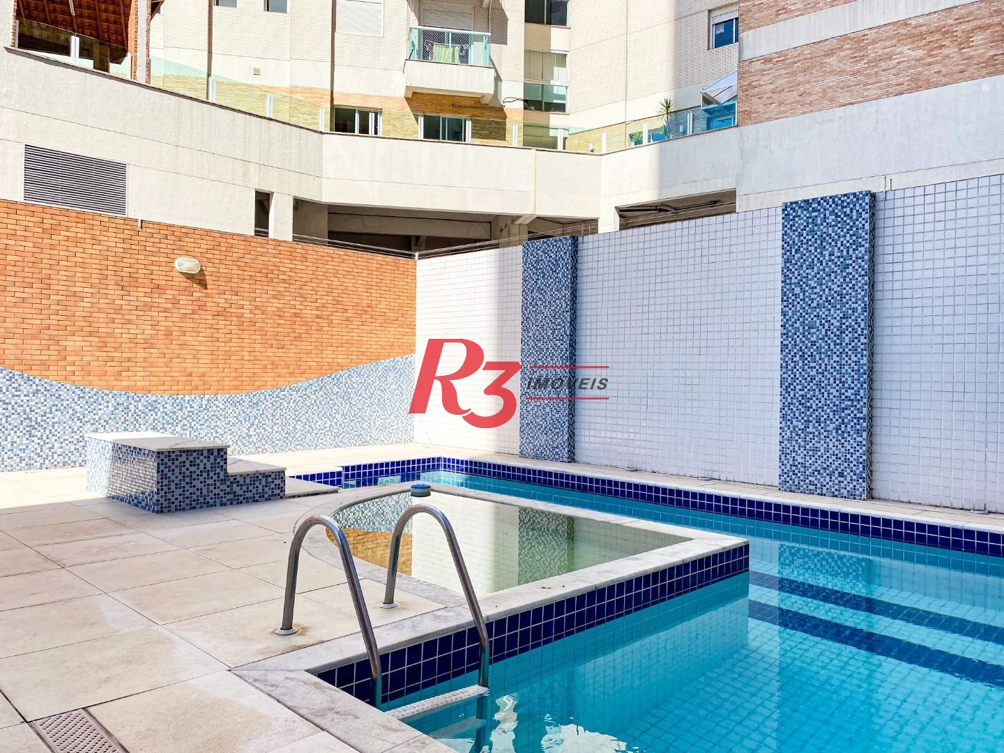 Apartamento com 3 dormitórios à venda, 132 m² por R$ 1.599.900,00 - Embaré - Santos/SP
