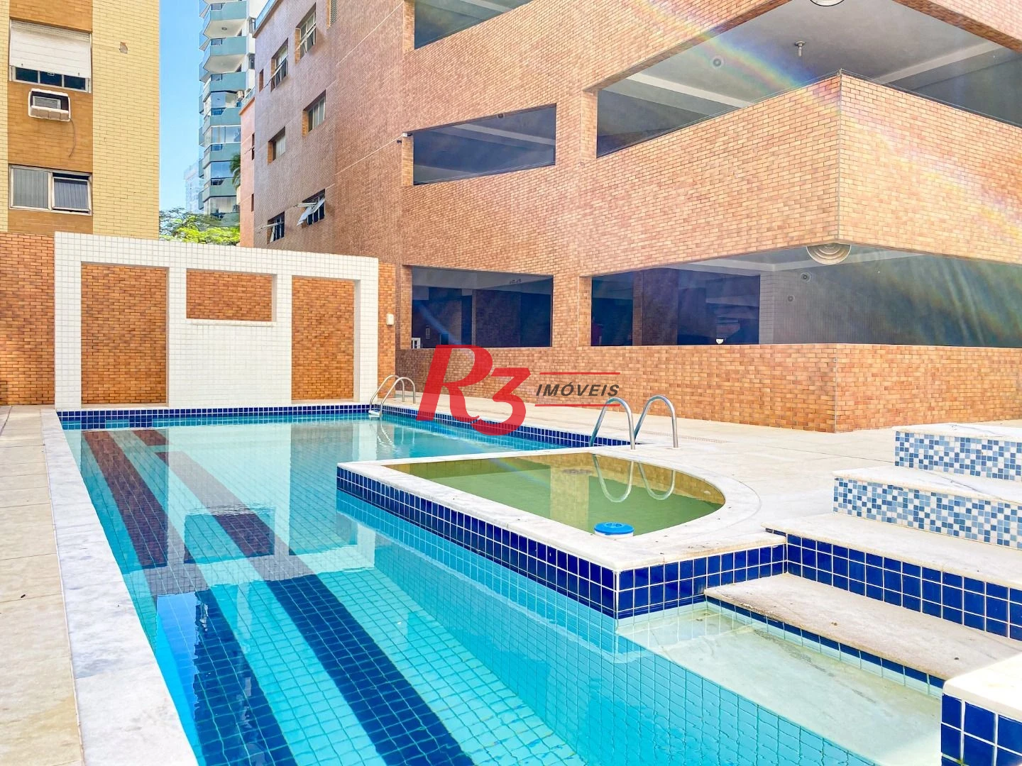 Apartamento com 3 dormitórios à venda, 132 m² por R$ 1.599.900,00 - Embaré - Santos/SP