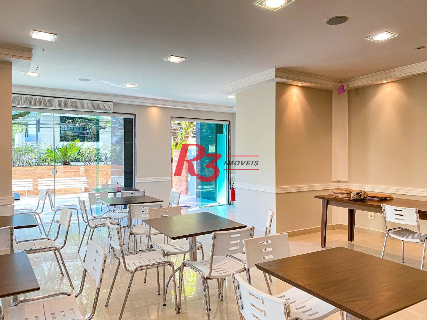Apartamento com 3 dormitórios à venda, 132 m² por R$ 1.599.900,00 - Embaré - Santos/SP