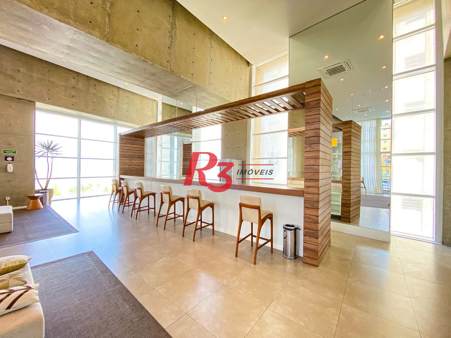 Apartamento com 1 dormitório para alugar, 54 m² por R$ 5.500,02/mês - Pompéia - Santos/SP