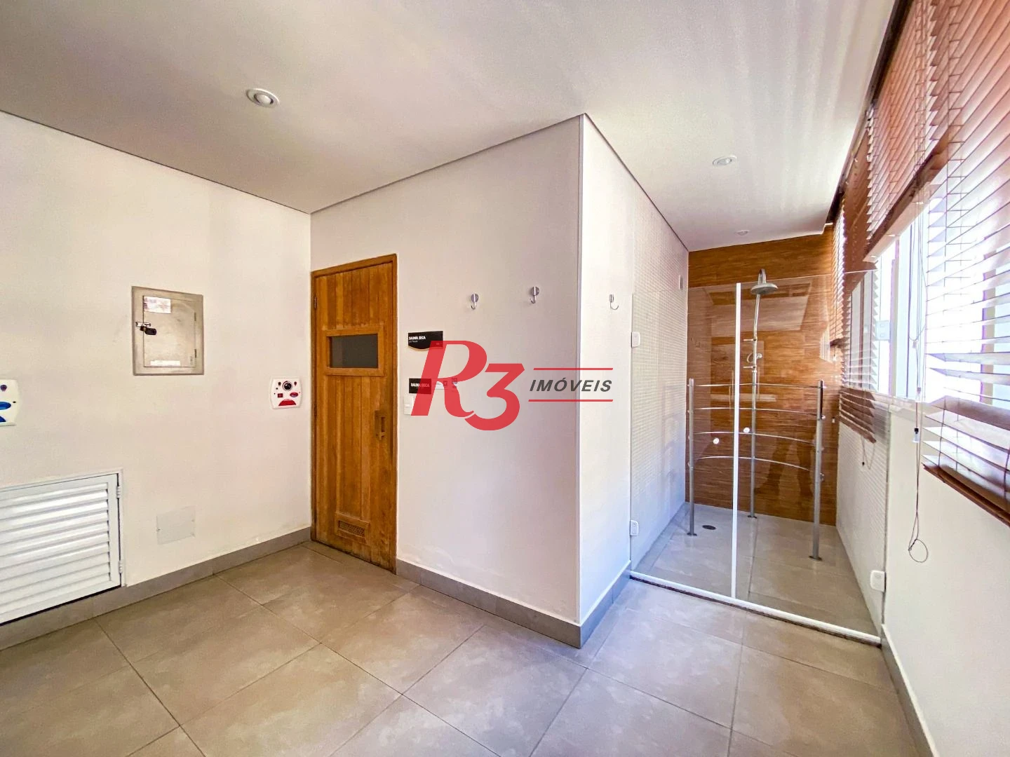 Apartamento com 1 dormitório para alugar, 54 m² por R$ 5.500,02/mês - Pompéia - Santos/SP
