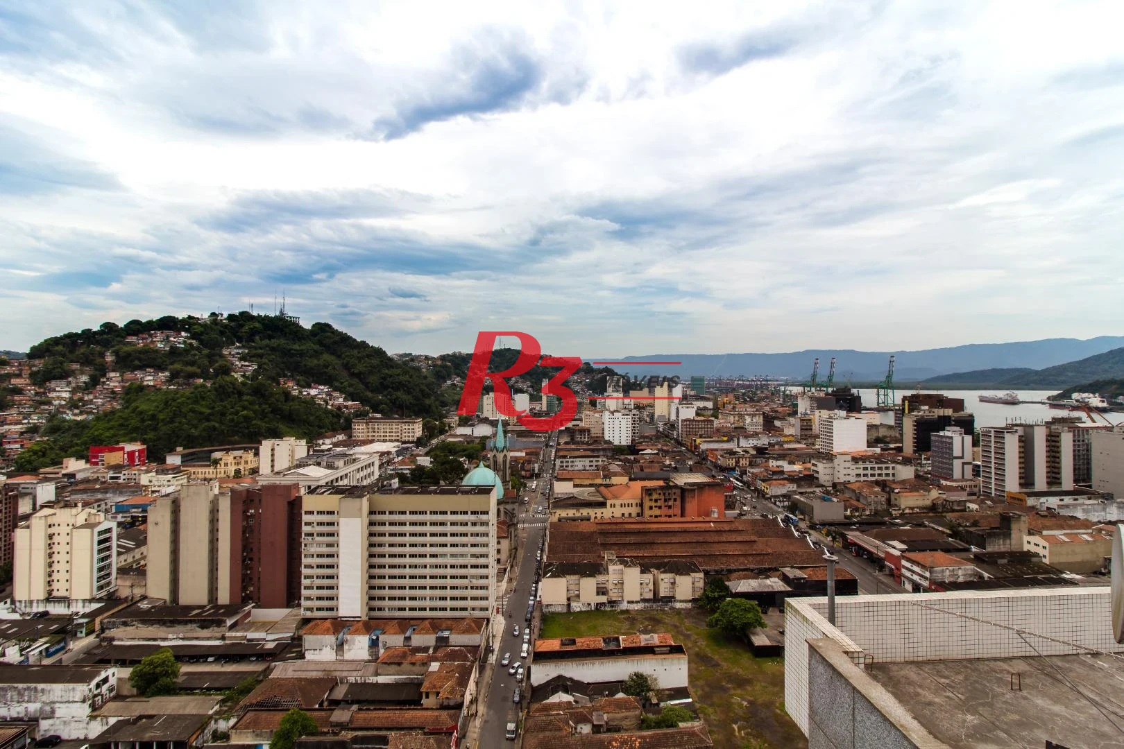 Sala, 97 m² - venda por R$ 1.200.000,00 ou aluguel por R$ 8.500,00/mês - Centro - Santos/SP