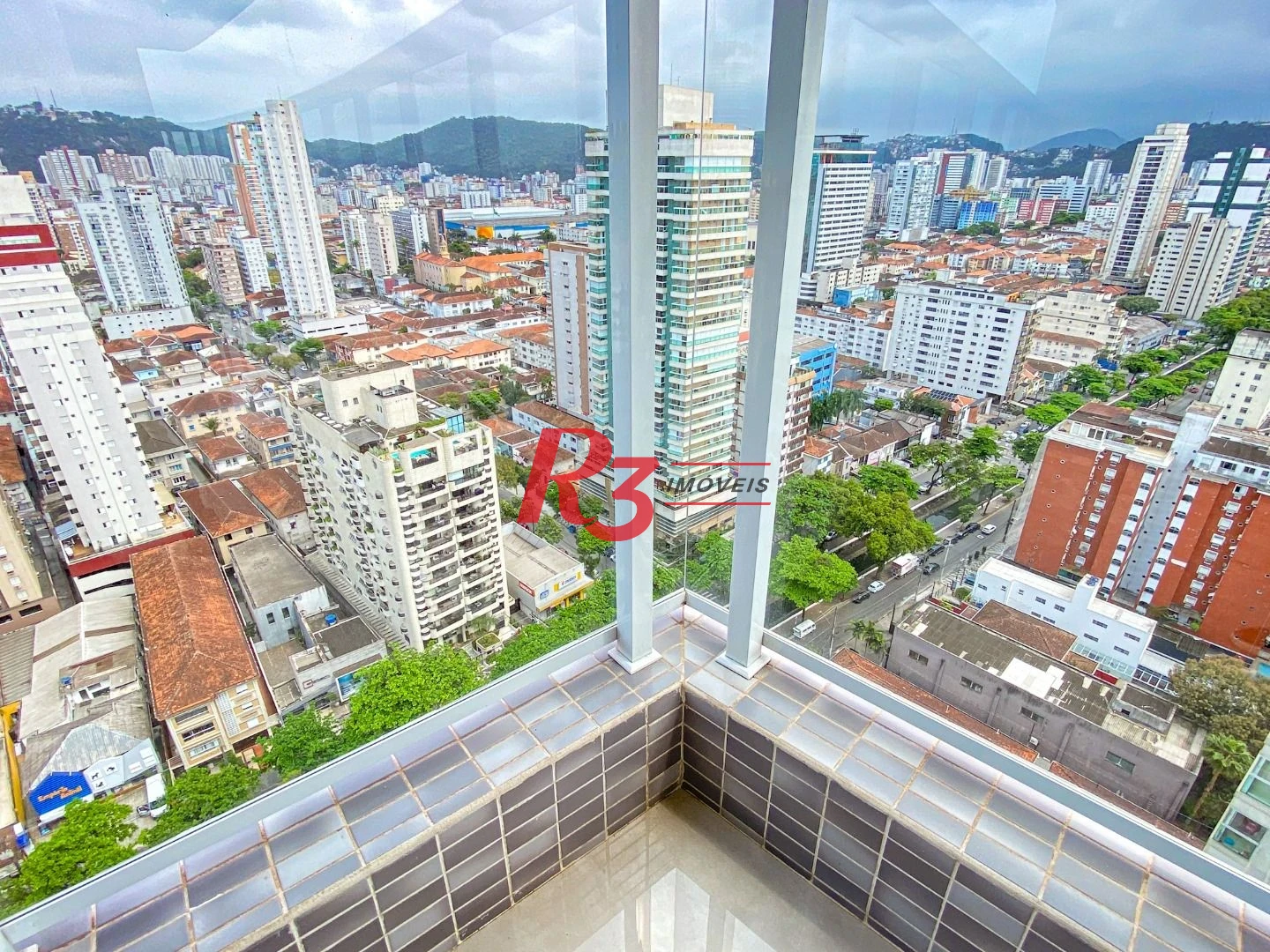 Apartamento Garden com 2 dormitórios à venda, 108 m² por R$ 1.300.000,00 - Vila Rica - Santos/SP