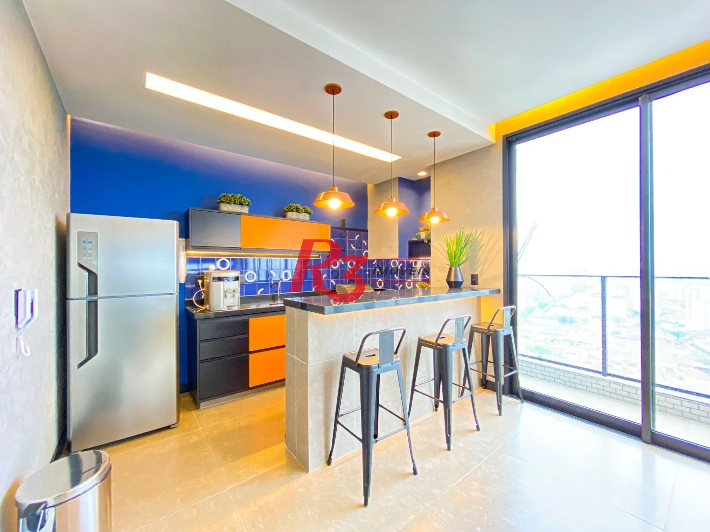 Apartamento com 1 suíte para alugar, 54 m² por R$ 6.100/mês - Boqueirão - Santos/SP