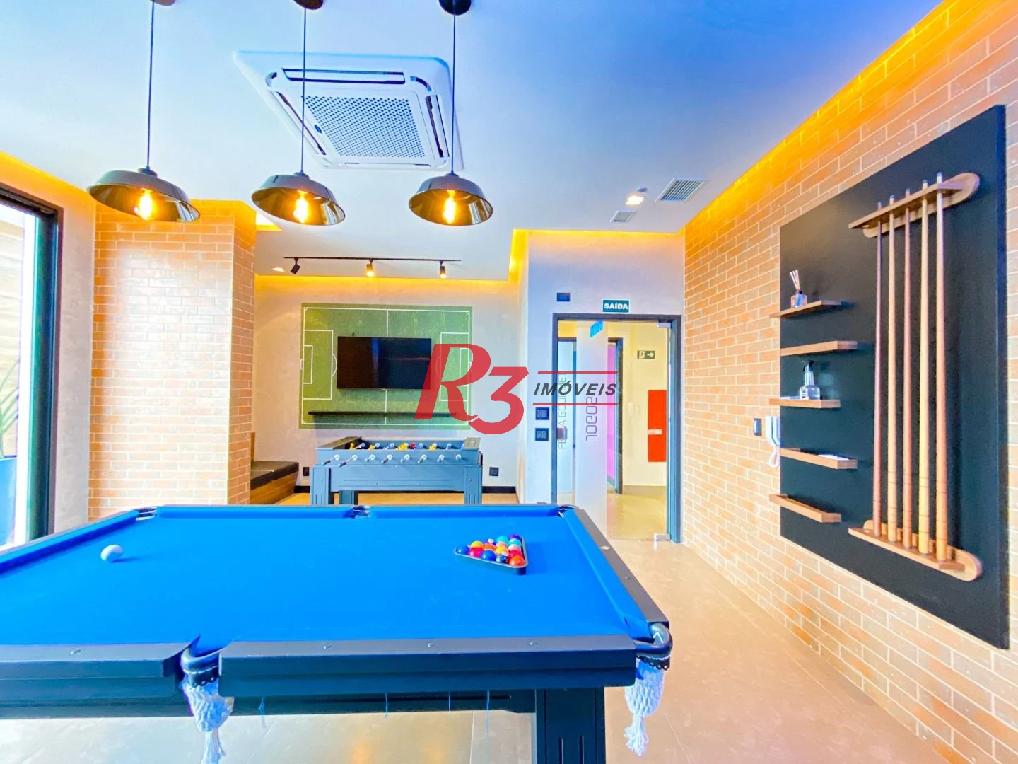 Apartamento com 1 suíte para alugar, 54 m² por R$ 6.100/mês - Boqueirão - Santos/SP