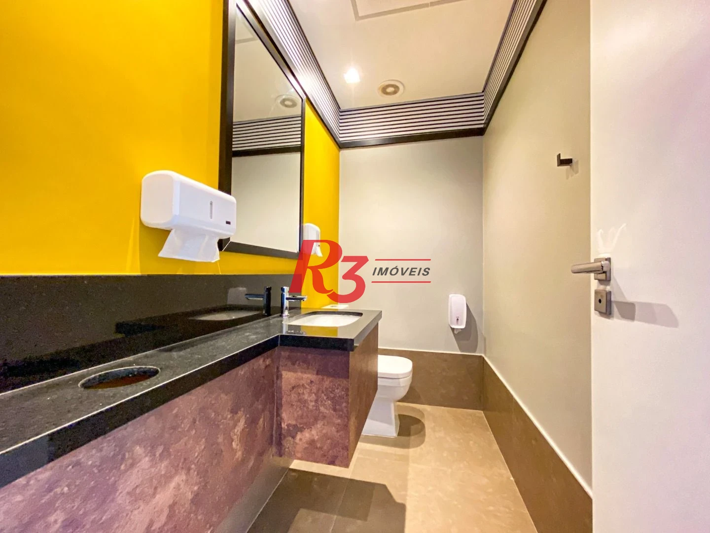 Apartamento com 1 suíte para alugar, 54 m² por R$ 6.100/mês - Boqueirão - Santos/SP