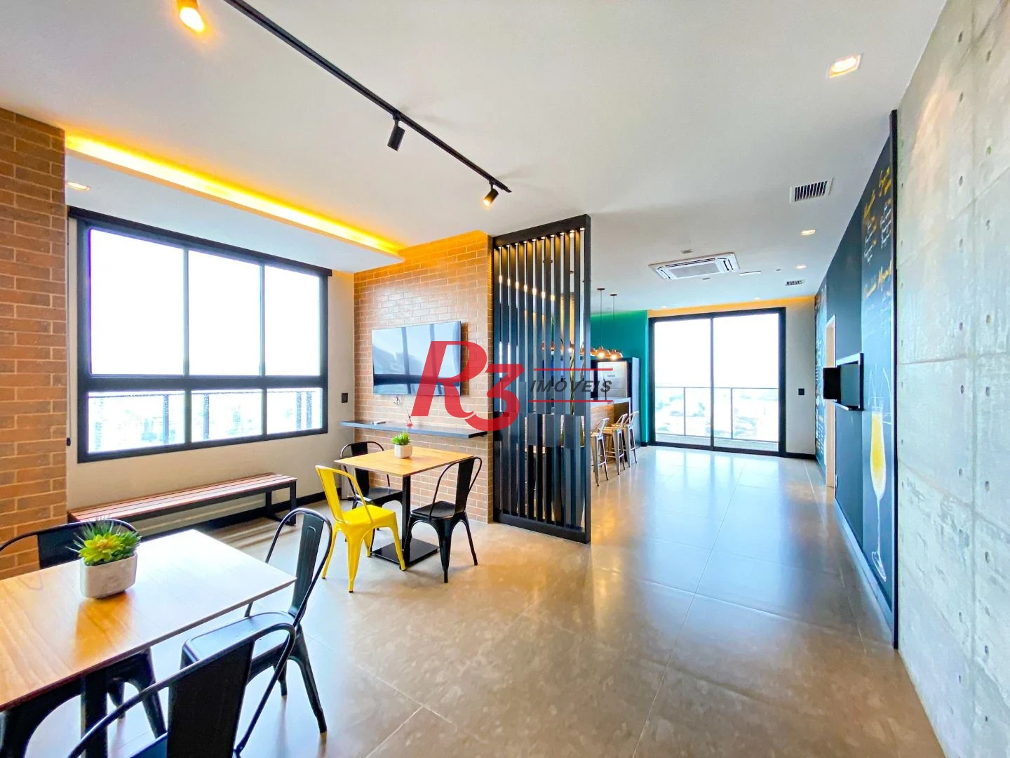 Apartamento com 1 suíte para alugar, 54 m² por R$ 6.100/mês - Boqueirão - Santos/SP