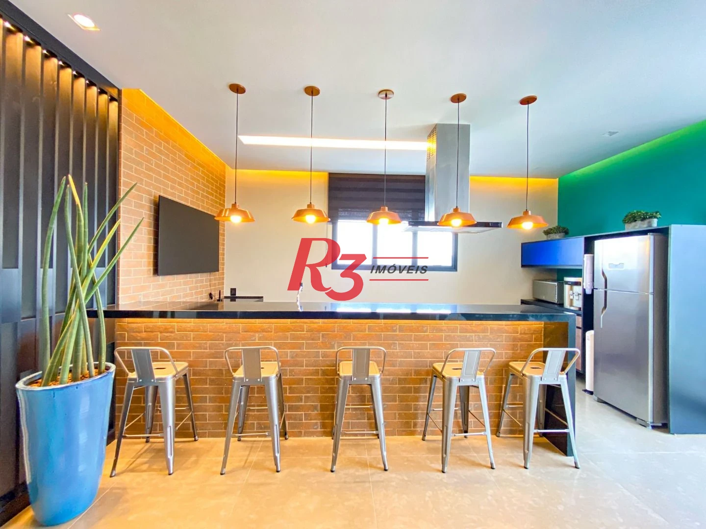 Apartamento com 1 suíte para alugar, 54 m² por R$ 6.100/mês - Boqueirão - Santos/SP