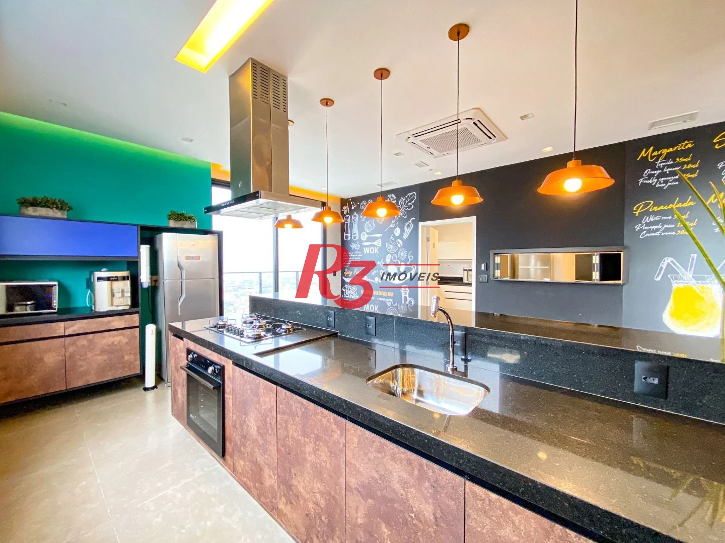 Apartamento com 1 suíte para alugar, 54 m² por R$ 6.100/mês - Boqueirão - Santos/SP