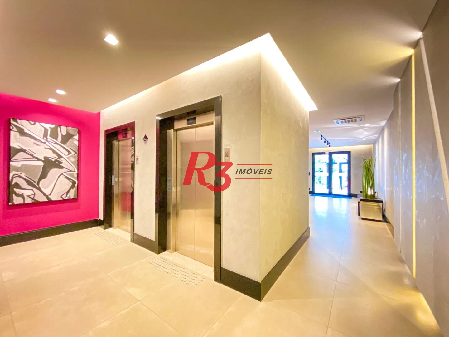 Apartamento com 1 suíte para alugar, 54 m² por R$ 6.100/mês - Boqueirão - Santos/SP