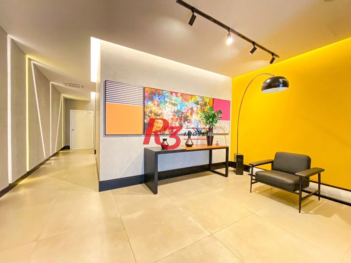 Apartamento com 1 suíte para alugar, 54 m² por R$ 6.100/mês - Boqueirão - Santos/SP