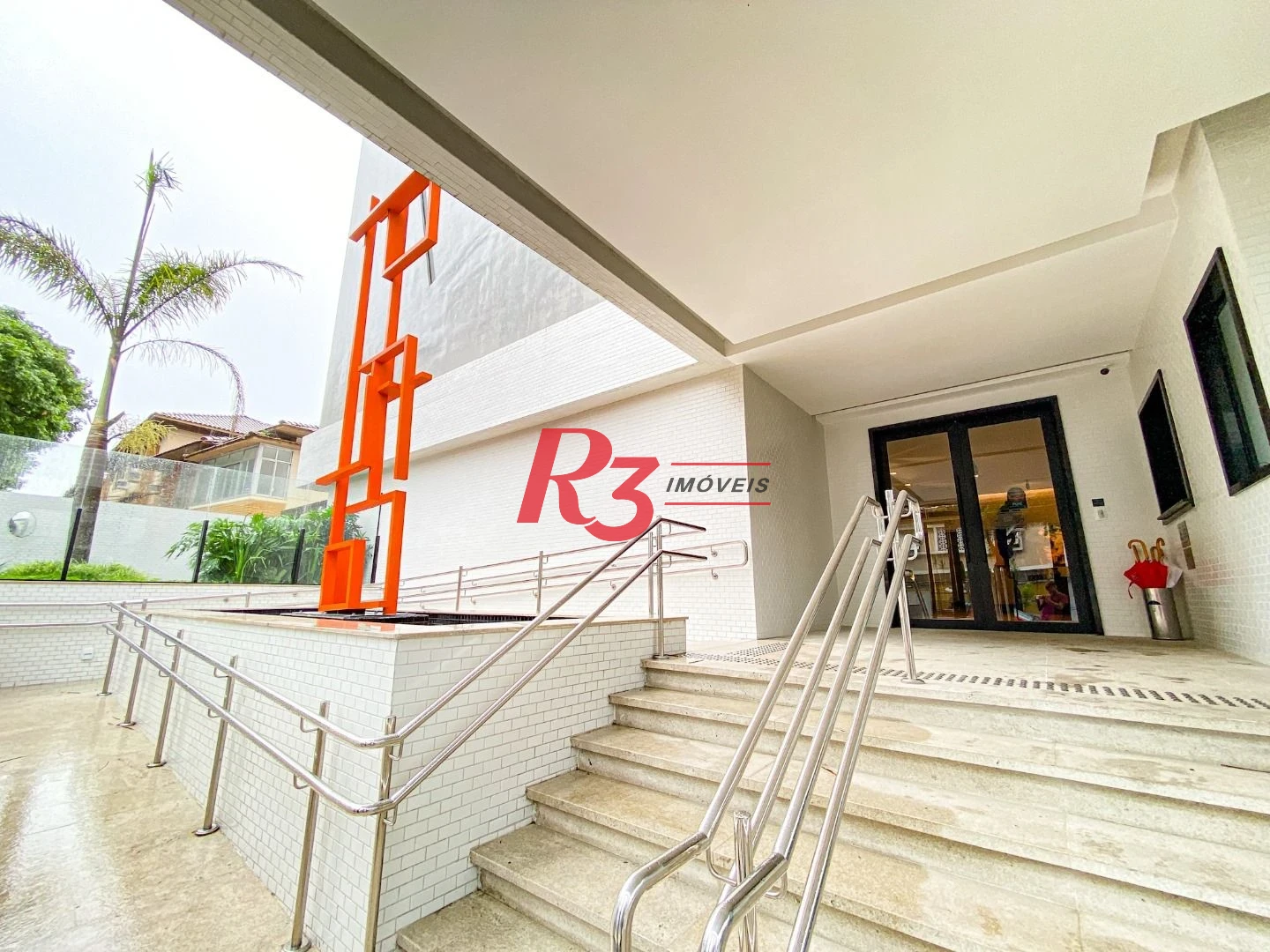 Apartamento com 1 suíte para alugar, 54 m² por R$ 6.100/mês - Boqueirão - Santos/SP