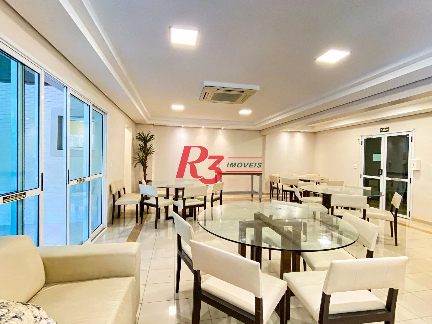 Cobertura com 4 dormitórios à venda, 430 m² por R$ 5.000.000 no Boqueirão em Santos/SP