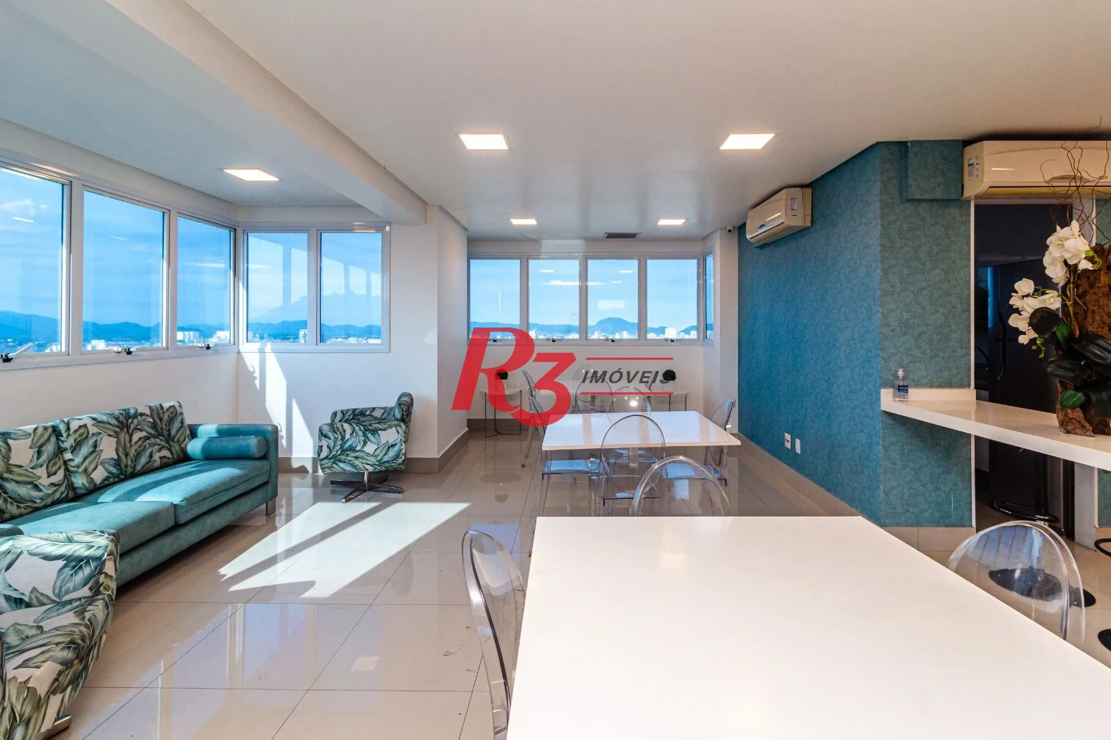 Apartamento Duplex com 2 dormitórios à venda, 157 m² por R$ 1.850.000,00 - Pompéia - Santos/SP