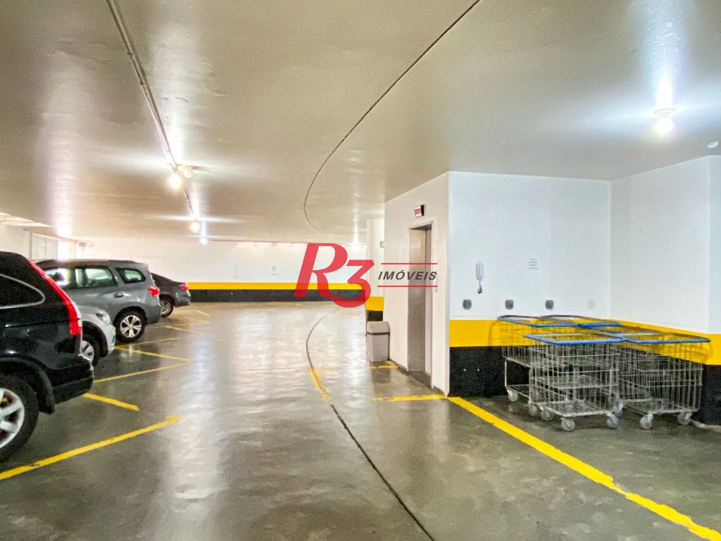 Apartamento com 3 dormitórios à venda, 210 m² - Itararé - São Vicente/SP