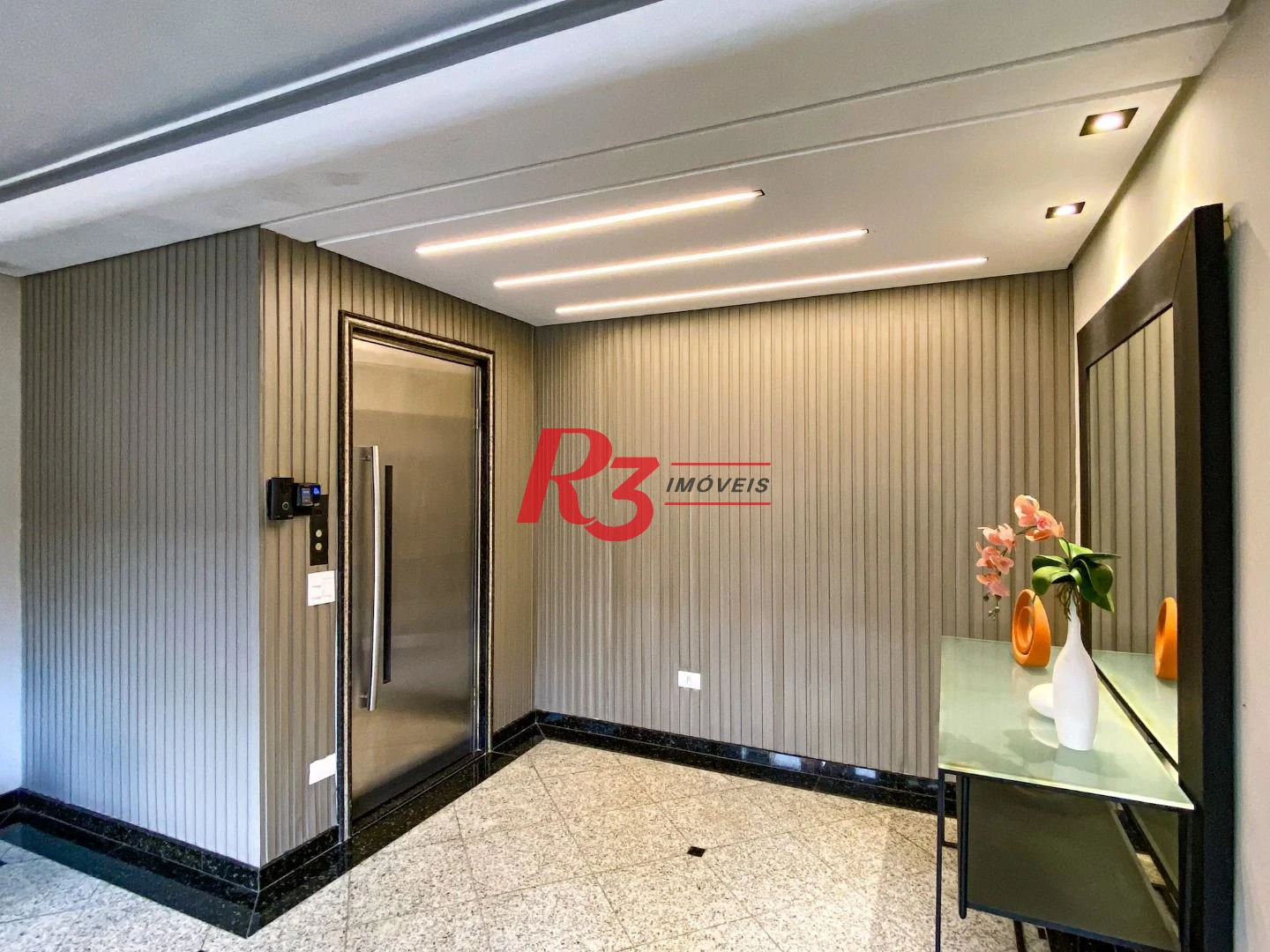 Apartamento com 4 dormitórios à venda, 210 m² por R$ 2.380.000,00 - Embaré - Santos/SP