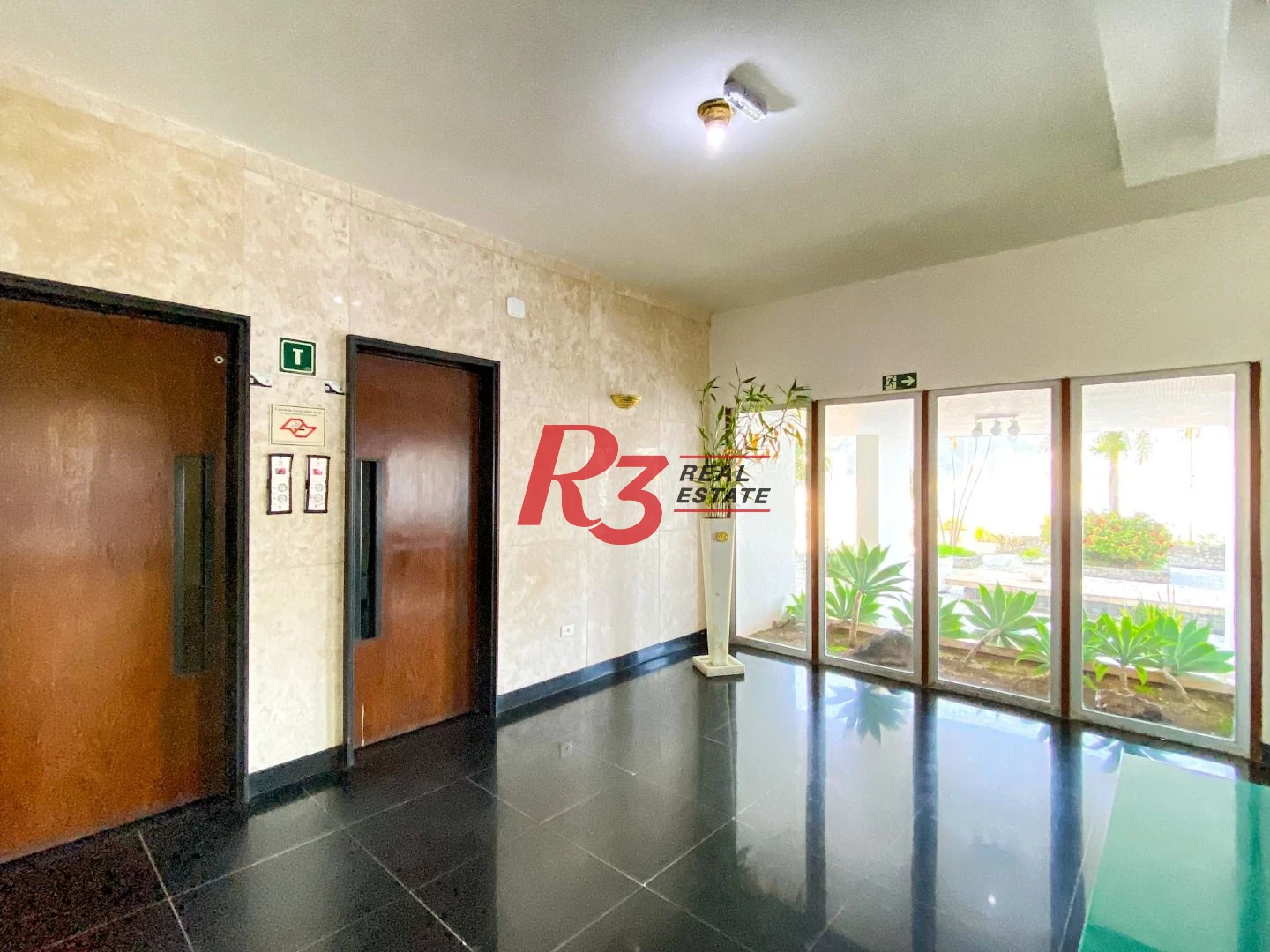 Apartamento com 3 dormitórios à venda, 235 m² por R$ 2.000.000,00 - Ilha Porchat - São Vicente/SP