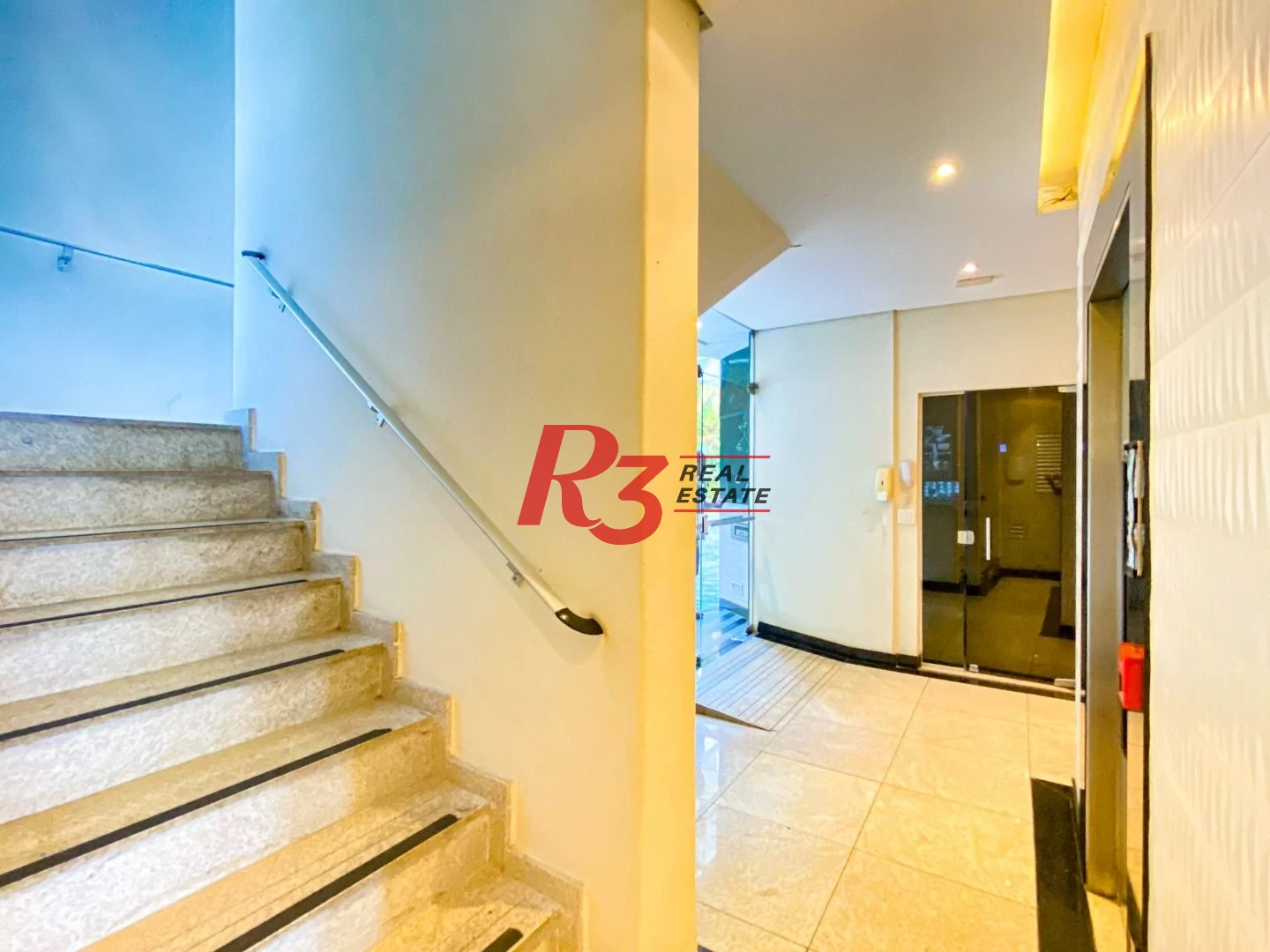 Apartamento com 3 dormitórios à venda, 235 m² por R$ 2.000.000,00 - Ilha Porchat - São Vicente/SP