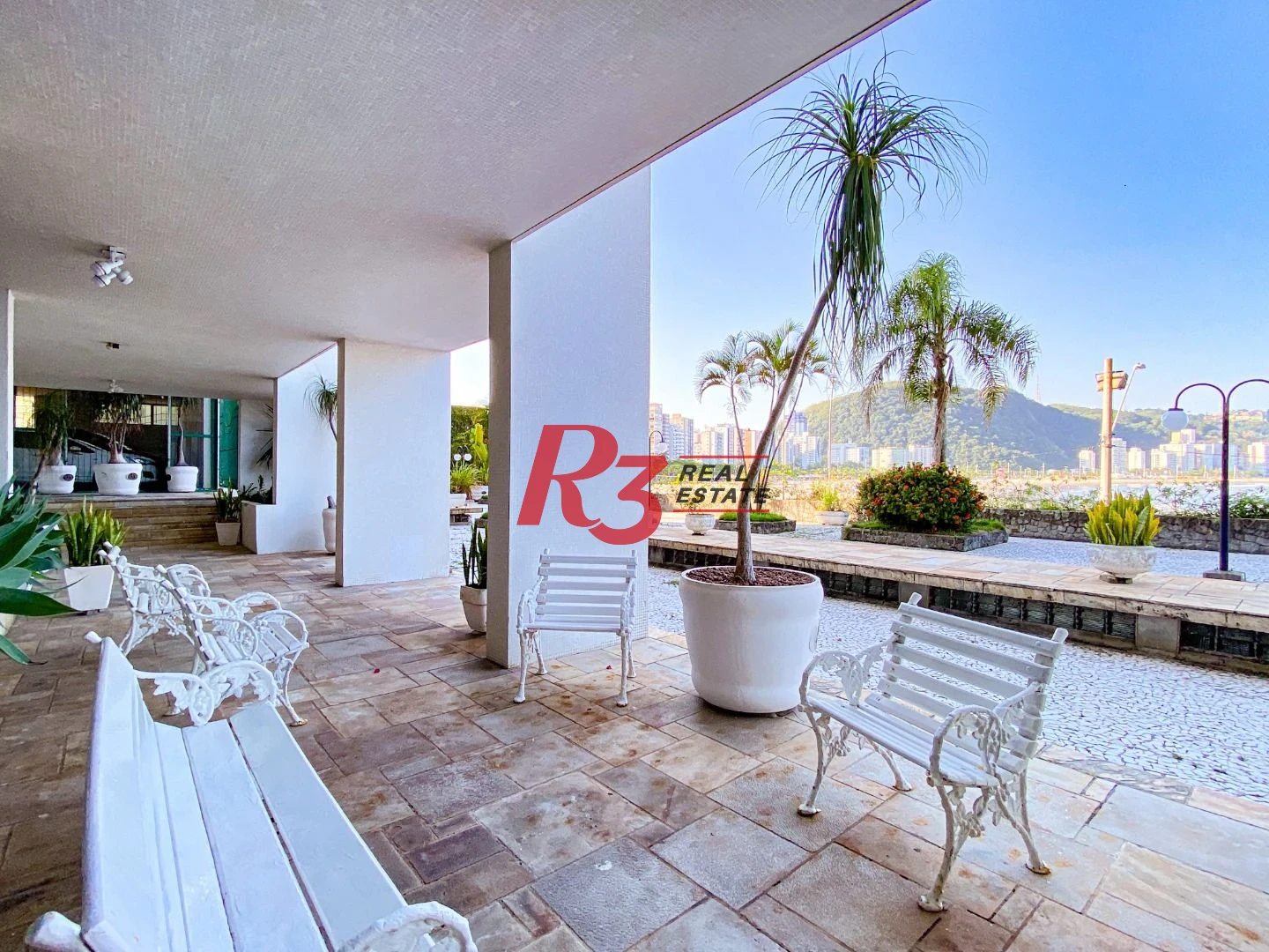 Apartamento com 3 dormitórios à venda, 235 m² por R$ 2.000.000,00 - Ilha Porchat - São Vicente/SP
