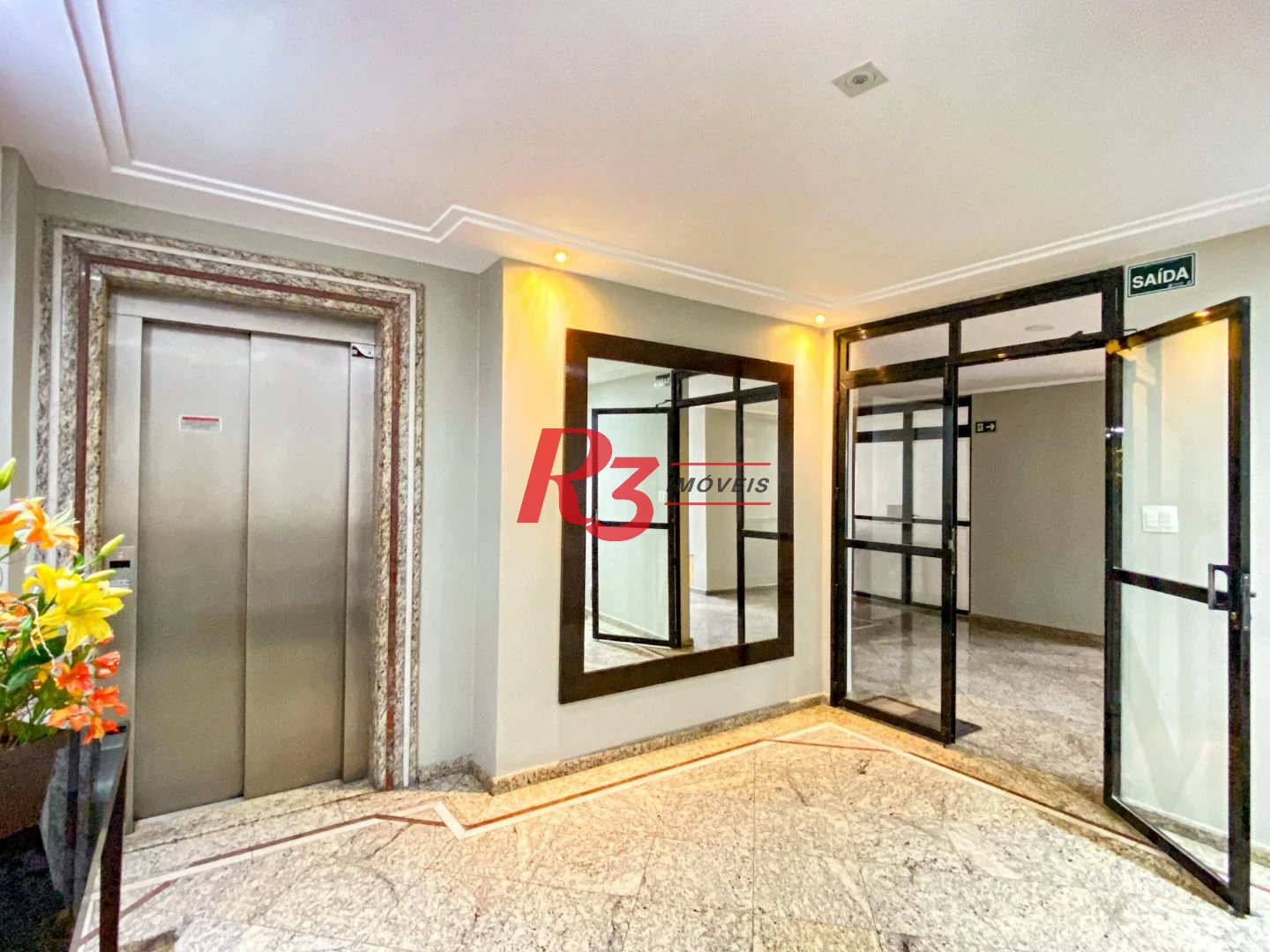 Apartamento com 3 dormitórios à venda, 122 m² por R$ 1.350.000,00 - Pompéia - Santos/SP