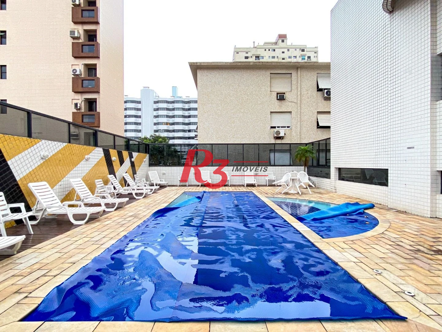 Apartamento com 3 dormitórios à venda, 122 m² por R$ 1.350.000,00 - Pompéia - Santos/SP