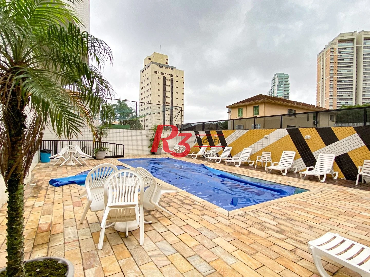 Apartamento com 3 dormitórios à venda, 122 m² por R$ 1.350.000,00 - Pompéia - Santos/SP