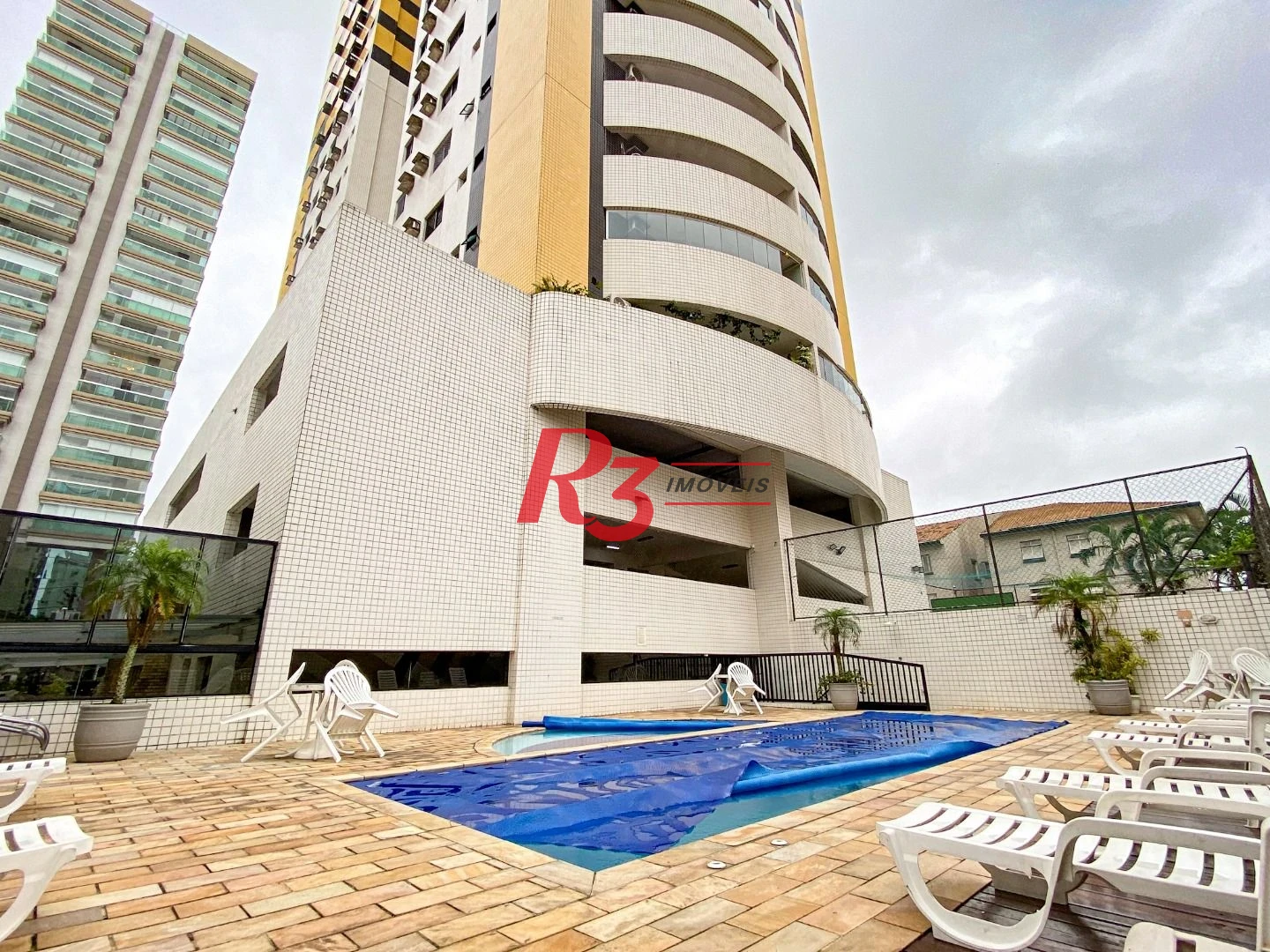 Apartamento com 3 dormitórios à venda, 122 m² por R$ 1.350.000,00 - Pompéia - Santos/SP