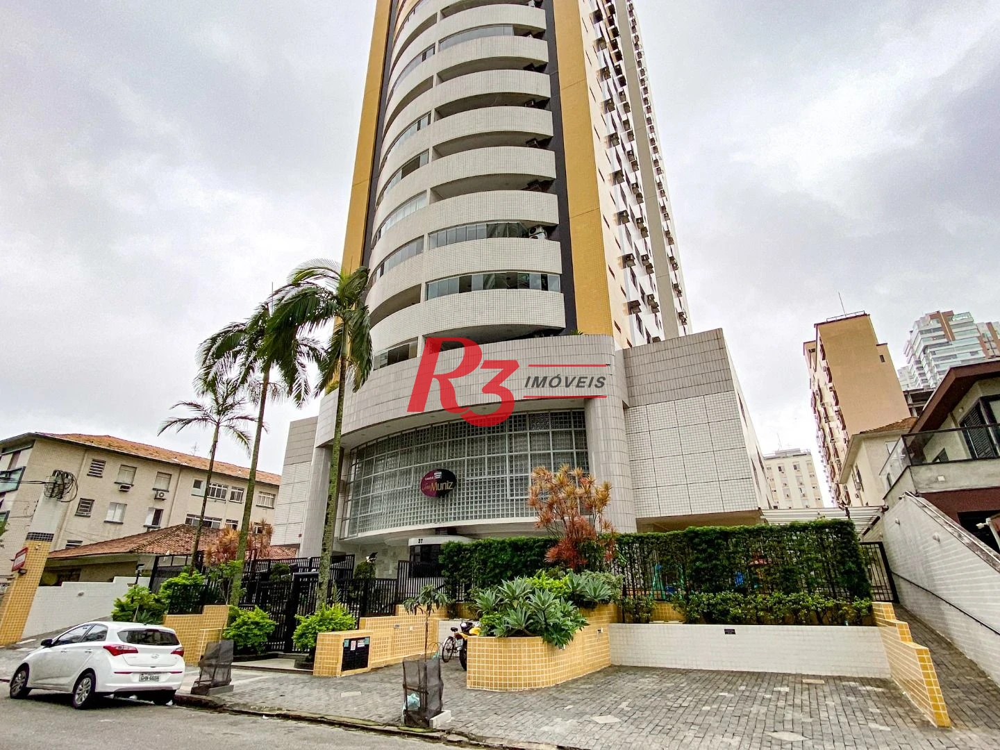 Apartamento com 3 dormitórios à venda, 122 m² por R$ 1.350.000,00 - Pompéia - Santos/SP