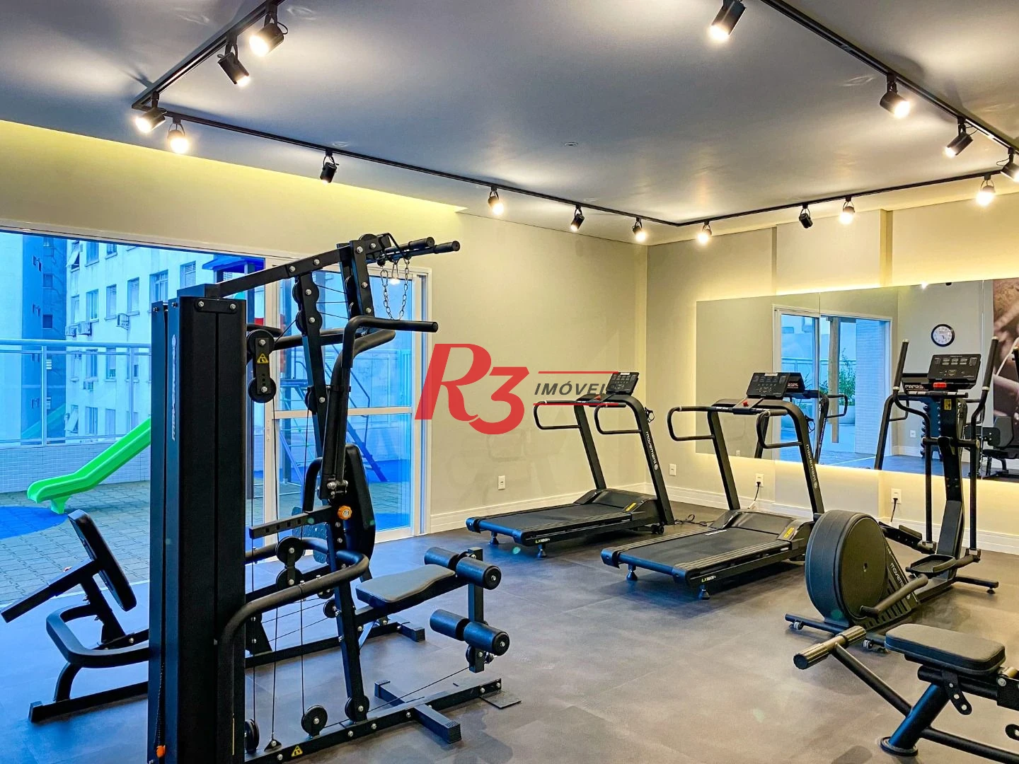 Apartamento com 3 dormitórios à venda, 134 m² por R$ 2.670.000,00 - Boqueirão - Santos/SP