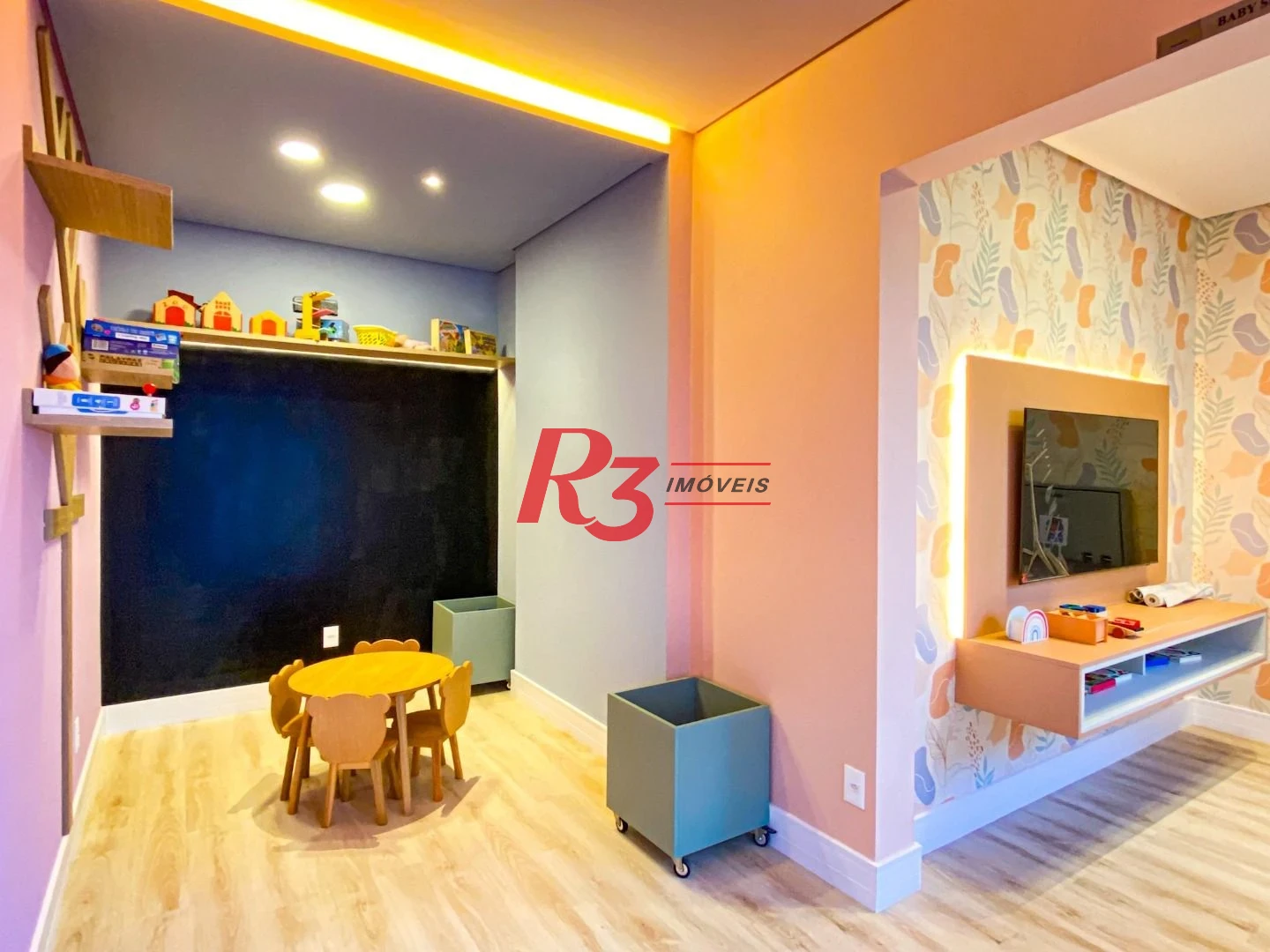 Apartamento com 3 dormitórios à venda, 134 m² por R$ 2.670.000,00 - Boqueirão - Santos/SP