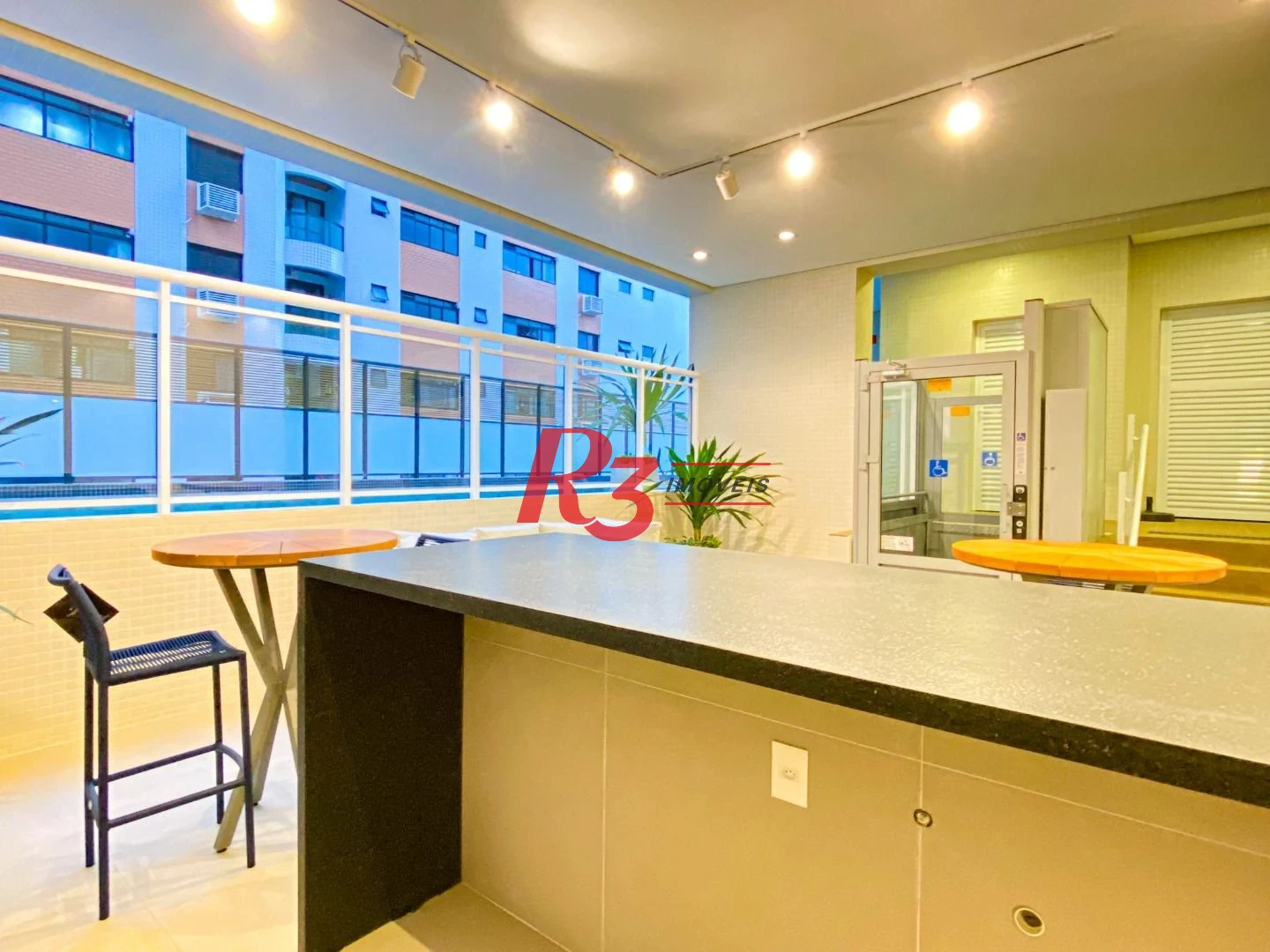 Apartamento com 3 dormitórios à venda, 134 m² por R$ 2.670.000,00 - Boqueirão - Santos/SP