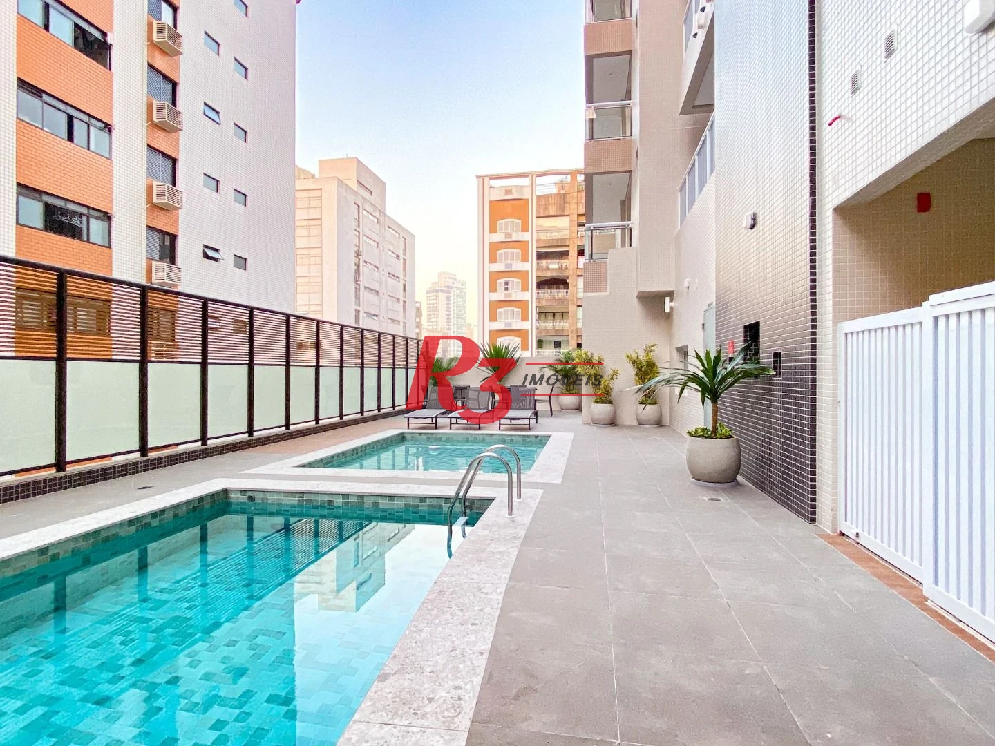 Apartamento com 3 dormitórios à venda, 134 m² por R$ 2.670.000,00 - Boqueirão - Santos/SP