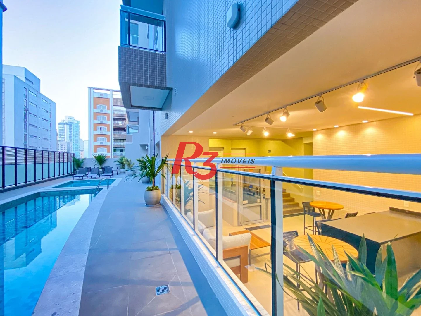 Apartamento com 3 dormitórios à venda, 134 m² por R$ 2.670.000,00 - Boqueirão - Santos/SP