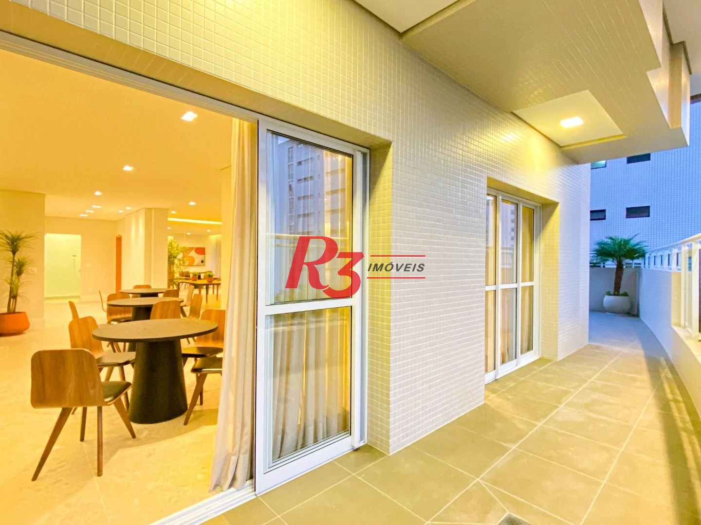 Apartamento com 3 dormitórios à venda, 134 m² por R$ 2.670.000,00 - Boqueirão - Santos/SP