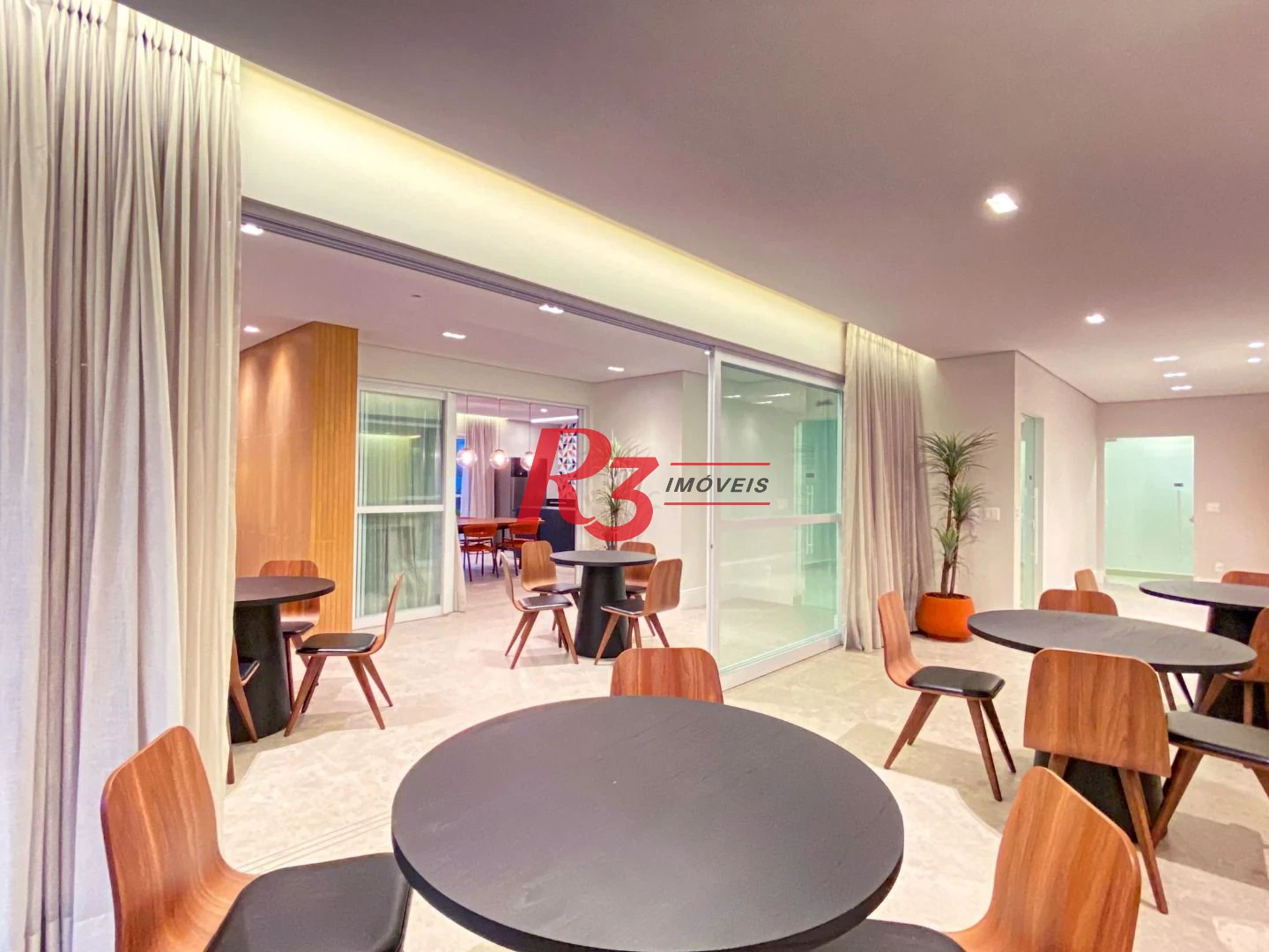 Apartamento com 3 dormitórios à venda, 134 m² por R$ 2.670.000,00 - Boqueirão - Santos/SP