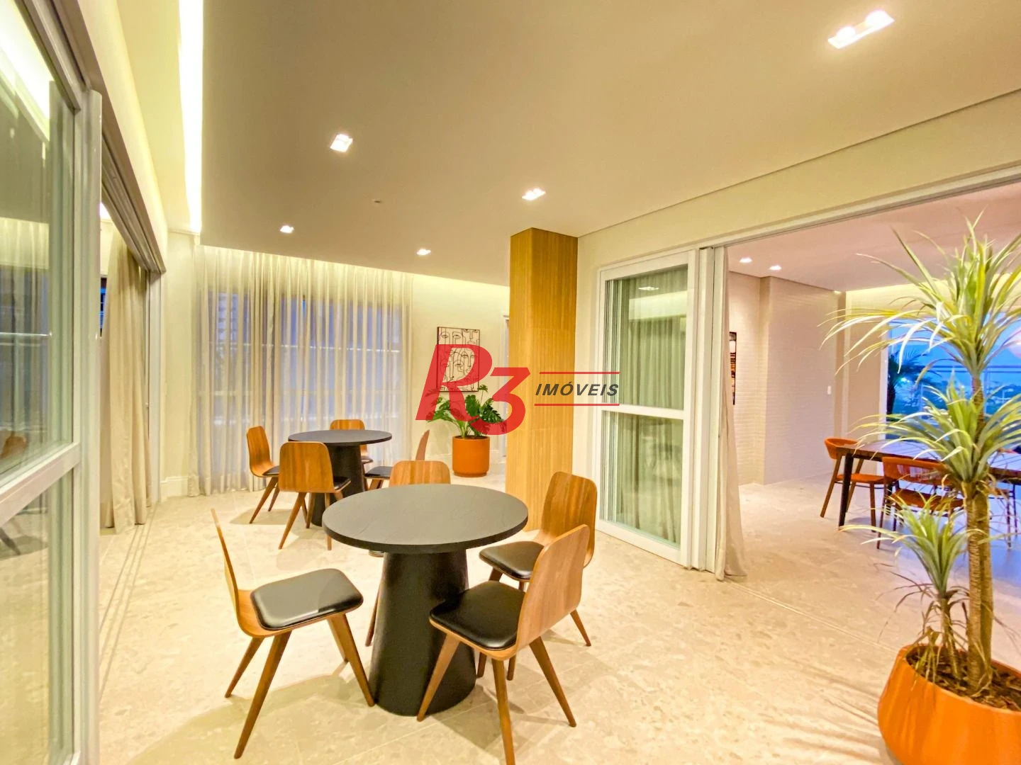 Apartamento com 3 dormitórios à venda, 134 m² por R$ 2.670.000,00 - Boqueirão - Santos/SP
