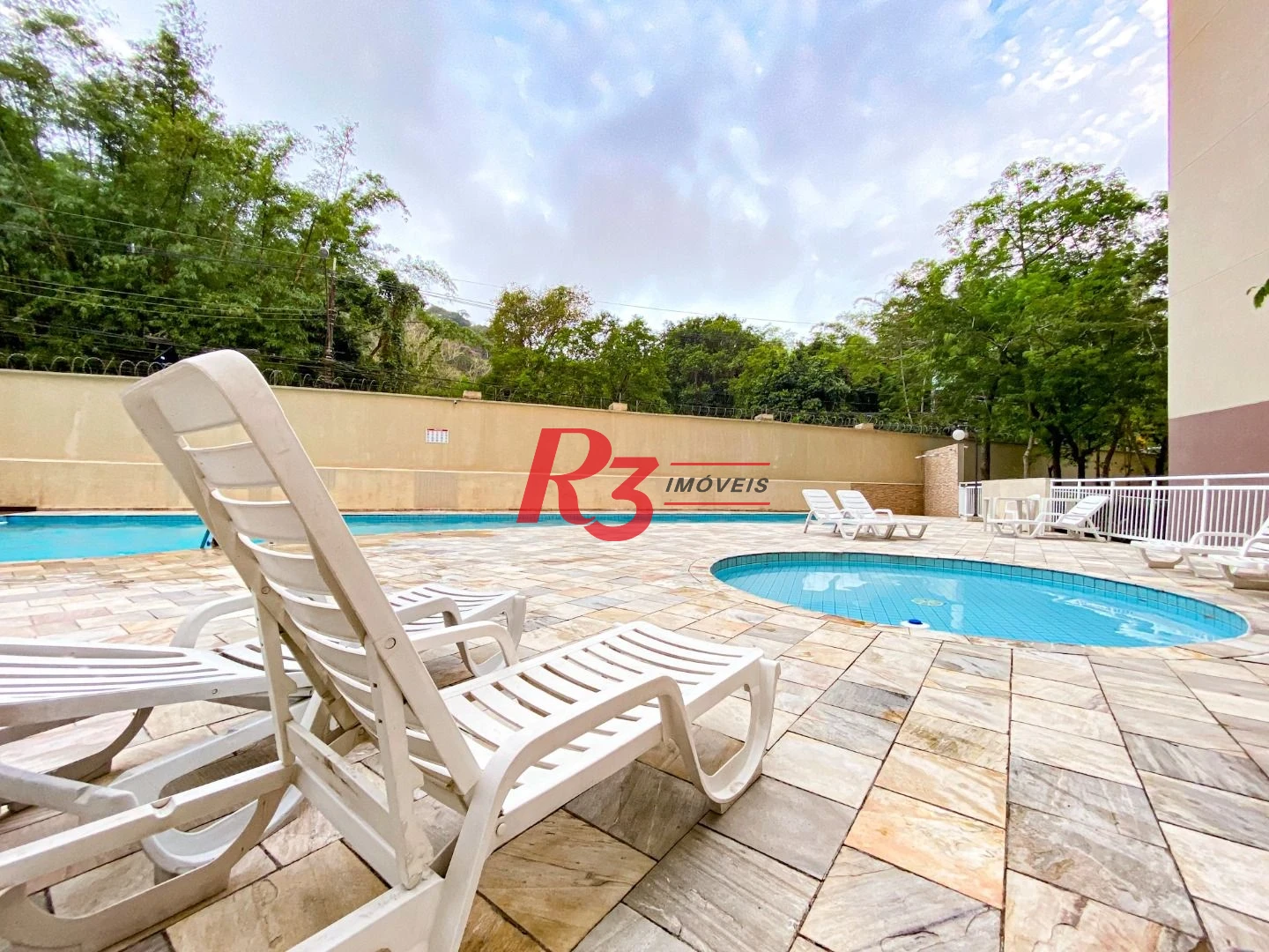 Apartamento com 2 dormitórios à venda, 55 m² por R$ 320.000,00 - Morro Nova Cintra - Santos/SP