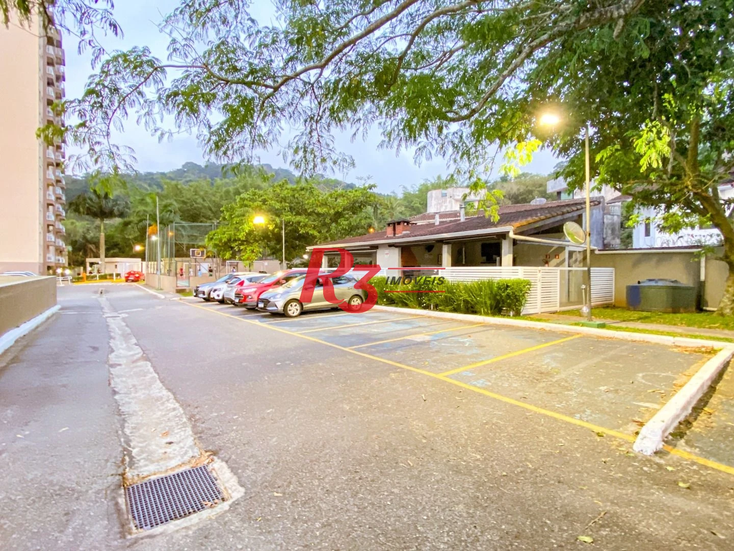 Apartamento com 2 dormitórios à venda, 55 m² por R$ 320.000,00 - Morro Nova Cintra - Santos/SP