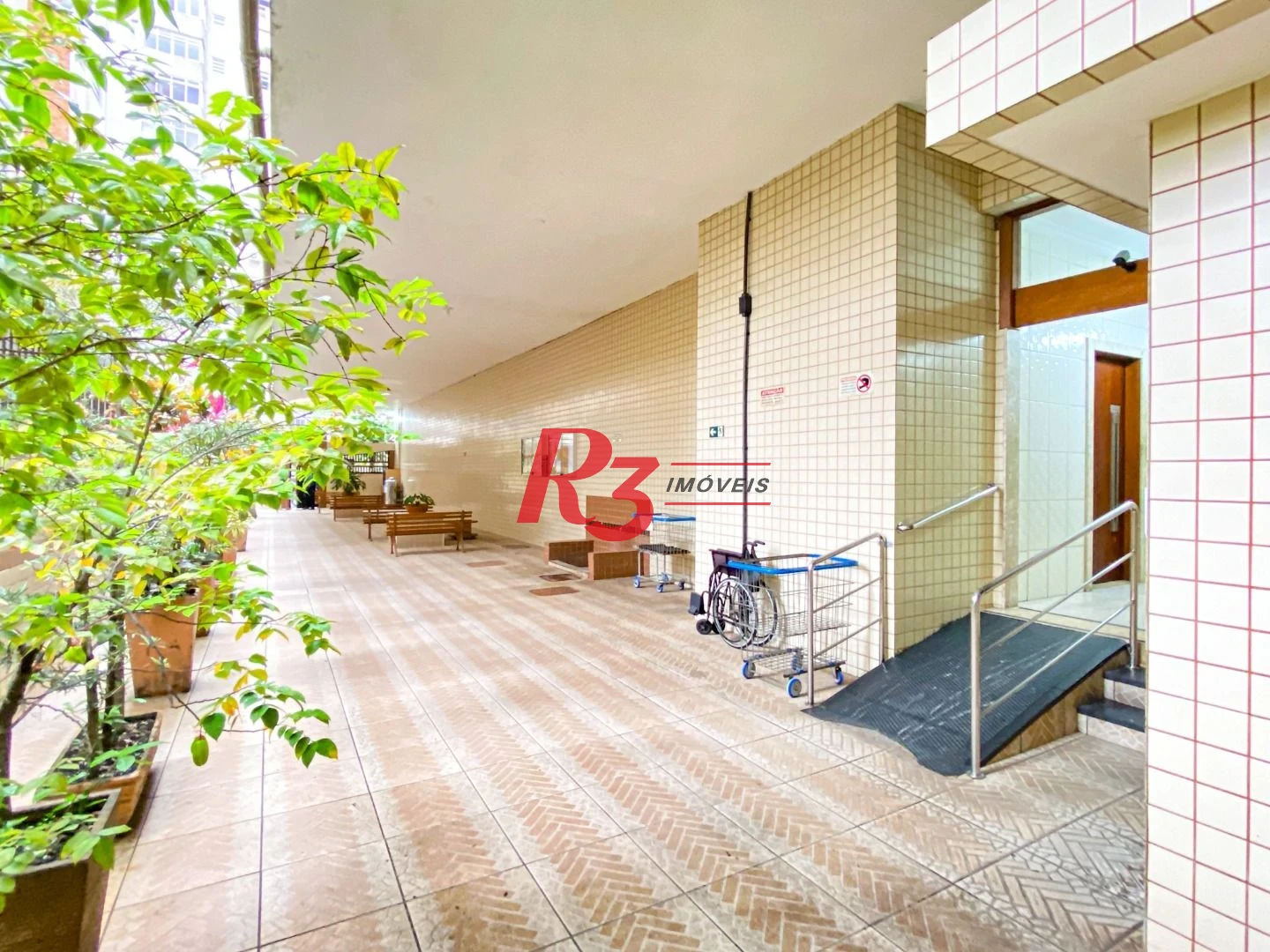 Apartamento com 2 dormitórios à venda, 60 m² por R$ 580.000,00 - Ponta da Praia - Santos/SP