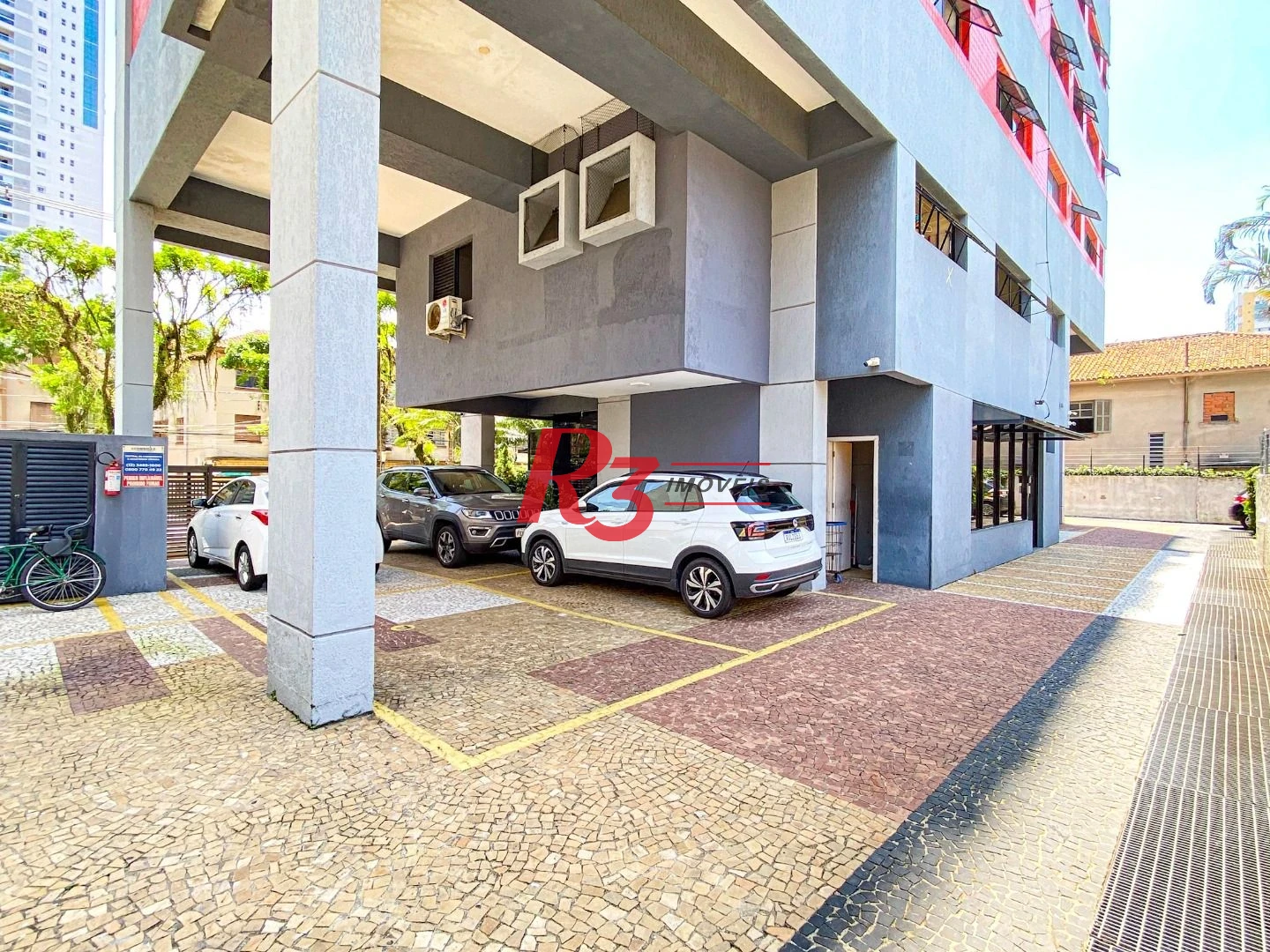 Apartamento com 3 dormitórios à venda, 169 m² por R$ 990.000,00 - Boqueirão - Santos/SP