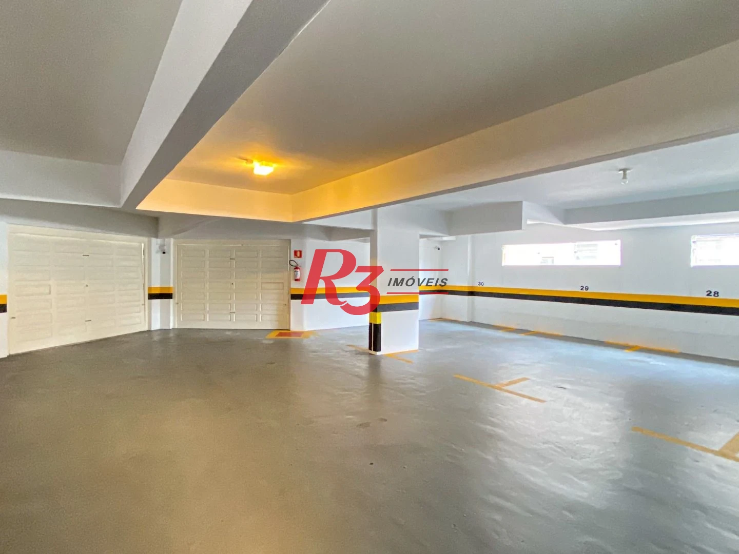Apartamento para alugar, 115 m² por R$ 5.647,00/mês - Gonzaga - Santos/SP