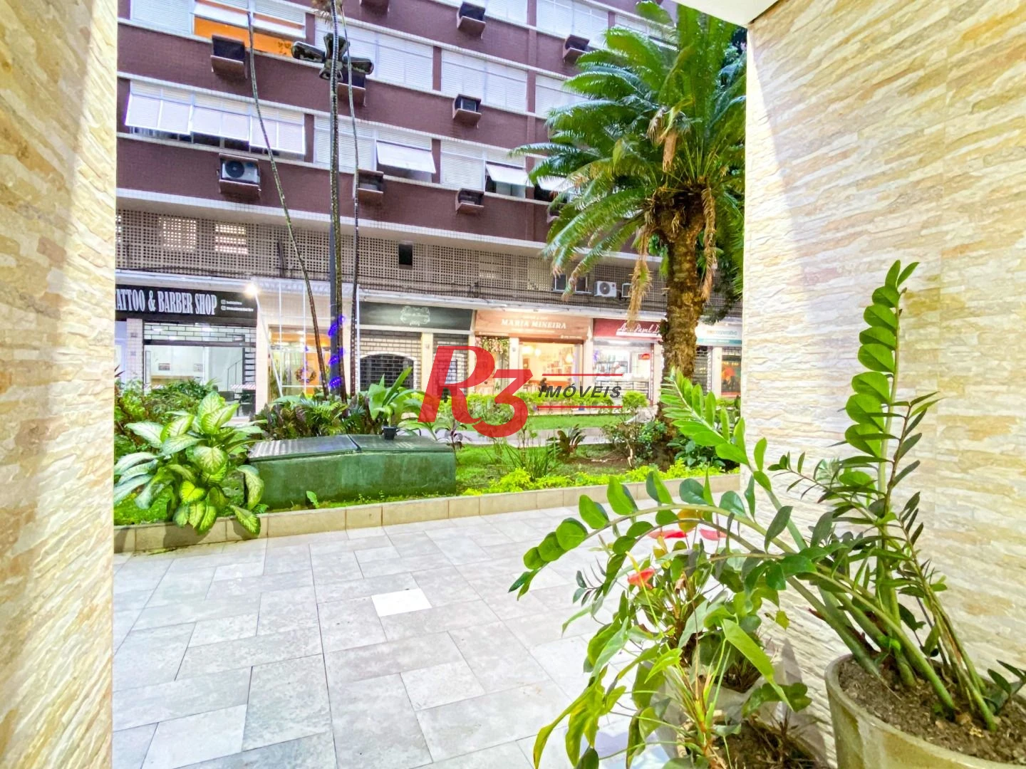 Apartamento com 2 dormitórios à venda, 98 m² por R$ 555.000,00 - Gonzaga - Santos/SP