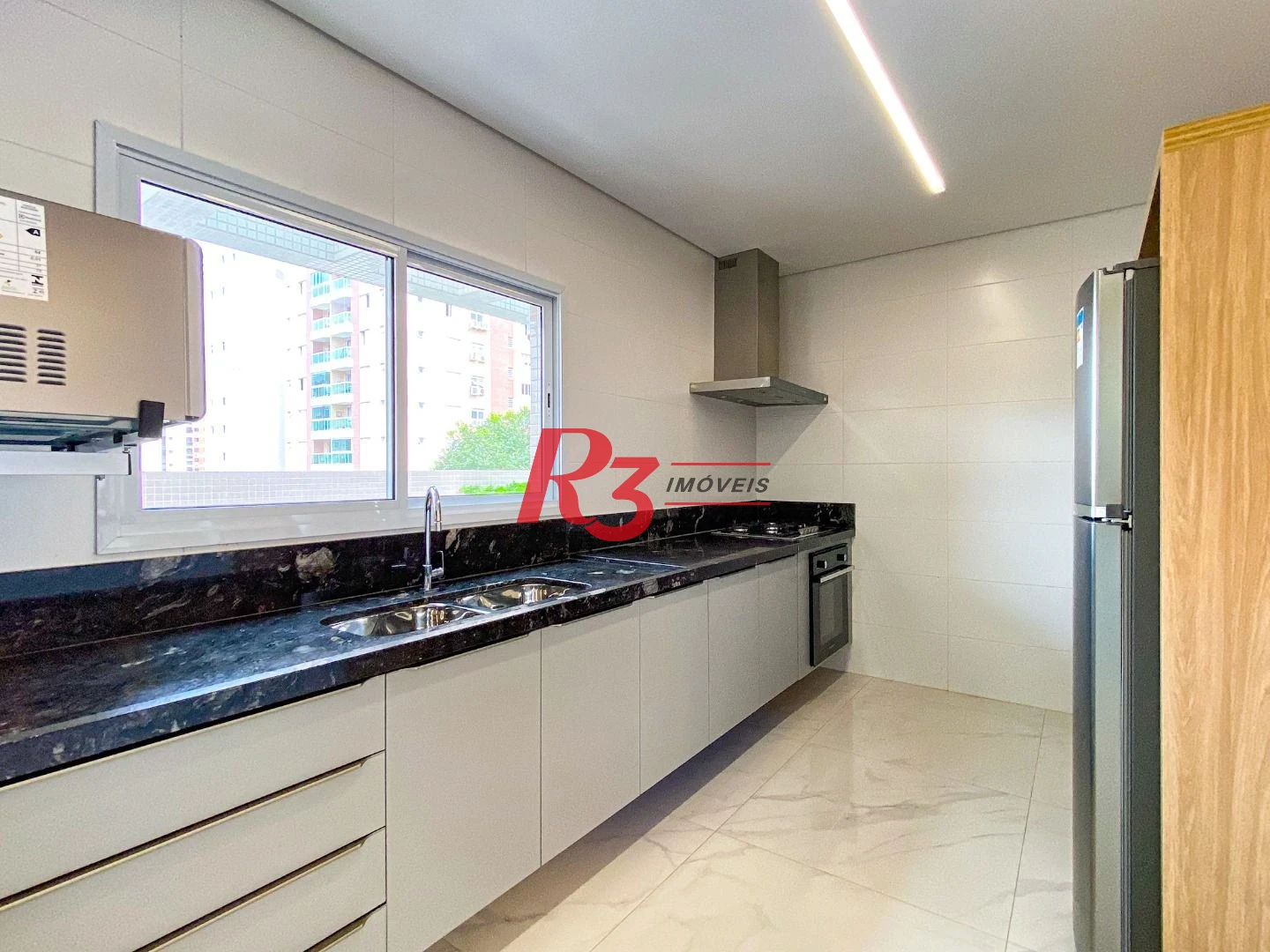 Apartamento com 2 dormitórios à venda, 86 m² por R$ 1.400.000,00 - Boqueirão - Santos/SP